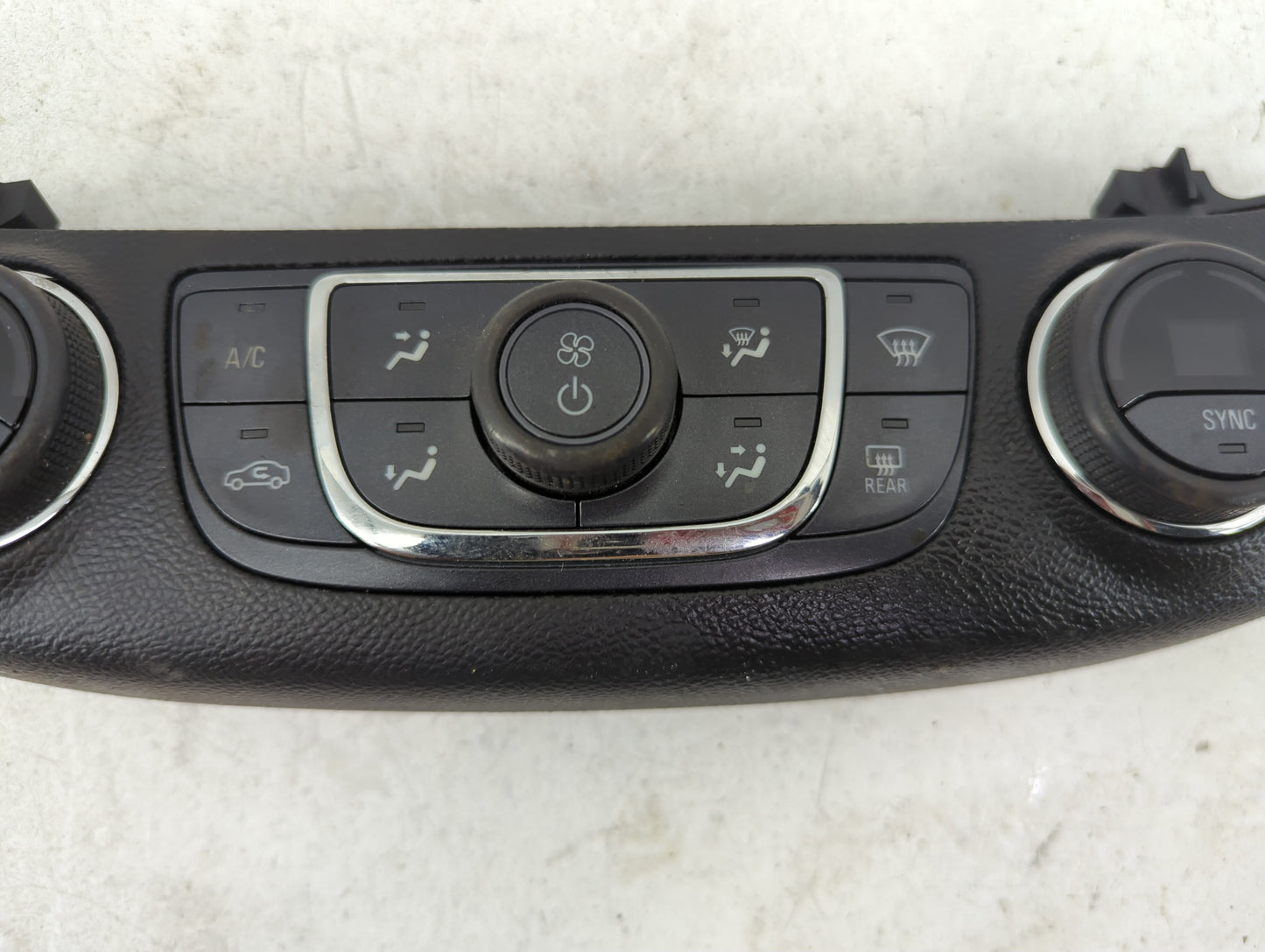 2014-2020 Chevrolet Impala Climate Control Module Temperature AC/Heater Replacement P/N:QFGM207A SBB250528 Fits OEM Used Aut