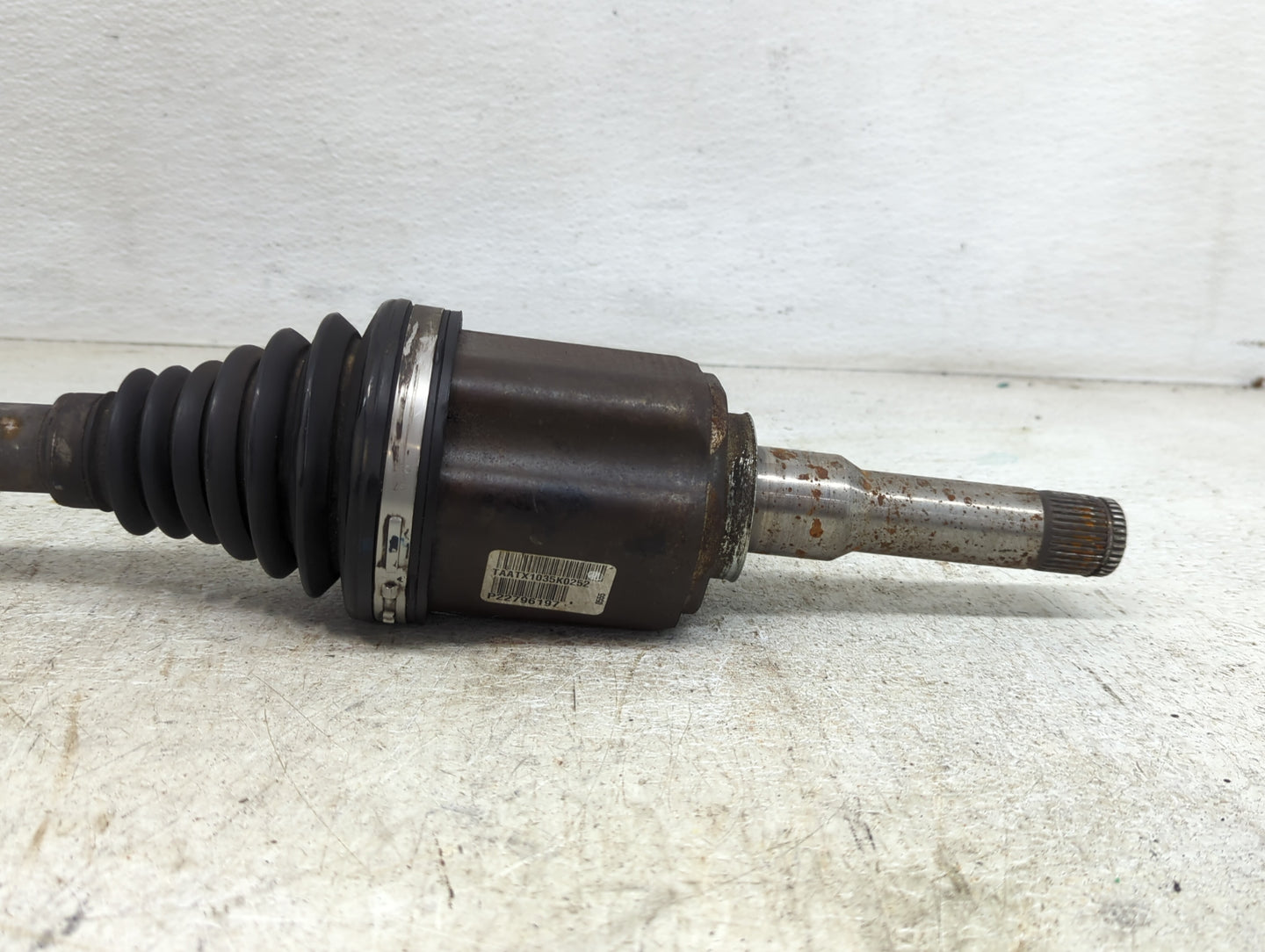 2014-2019 Chevrolet Impala Axle Shaft Front Driver Cv C/v - Oemusedautoparts1.com