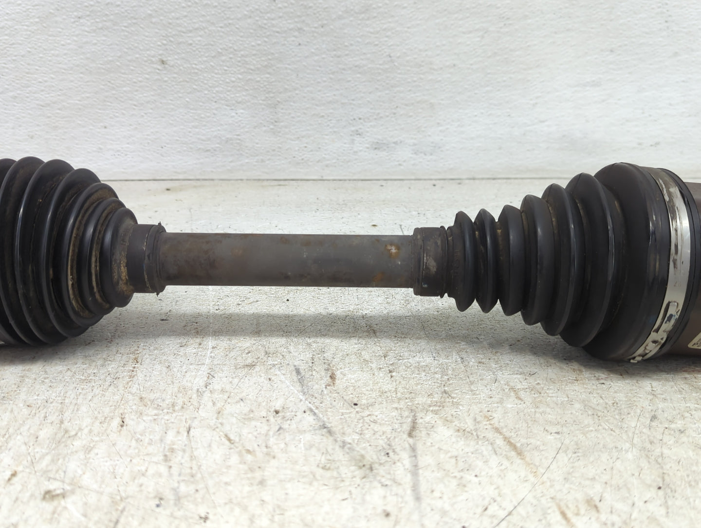 2014-2019 Chevrolet Impala Axle Shaft Front Driver Cv C/v - Oemusedautoparts1.com