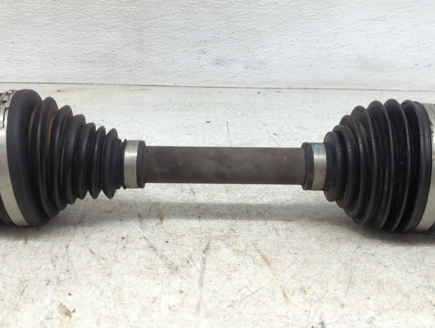 2014-2020 Chevrolet Impala Axle Shaft Front Passenger Cv C/v - Oemusedautoparts1.com