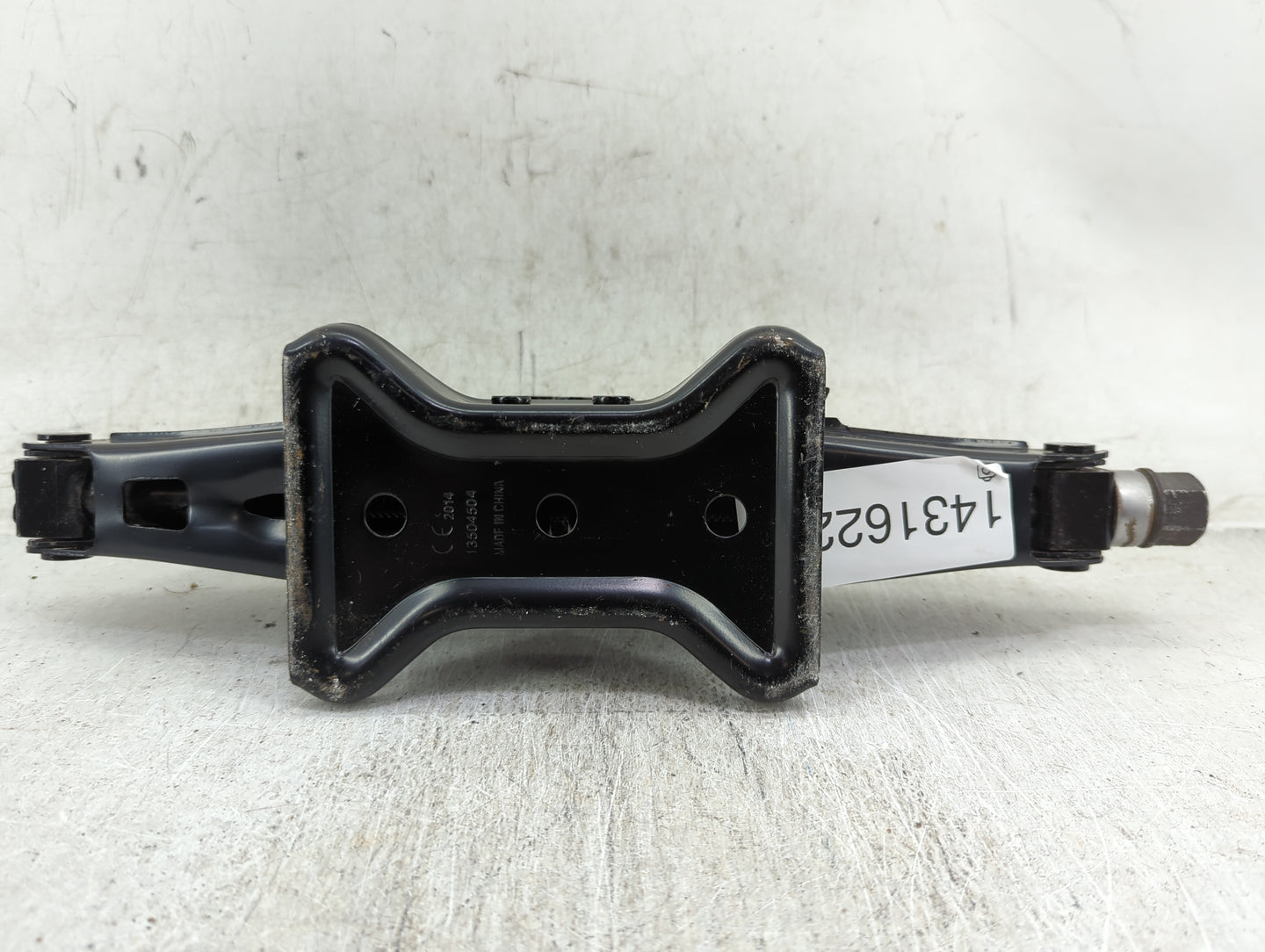 2015 Chevrolet Impala Spare Scissor Car Jack 1431622 - Oemusedautoparts1.com