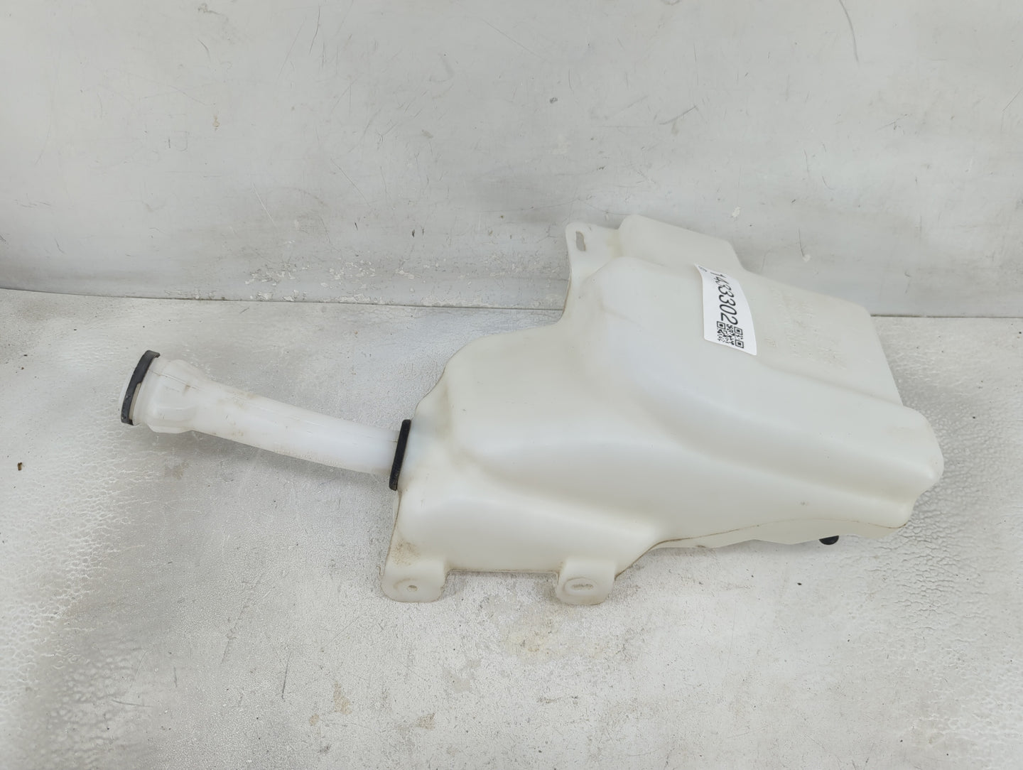 2014-2020 Chevrolet Impala Windshield Washer Fluid Reservoir Bottle Oem - Oemusedautoparts1.com