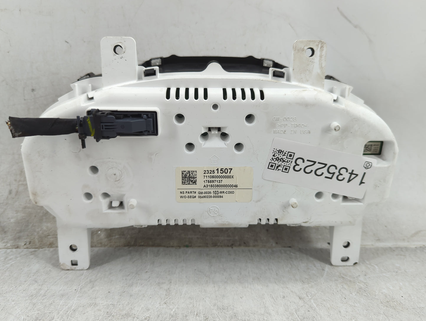2014-2015 Chevrolet Impala Instrument Cluster Speedometer Gauges P/N:23251507 GM-0028-103-MR-CD0D Fits Fits 2014 2015 OEM Us