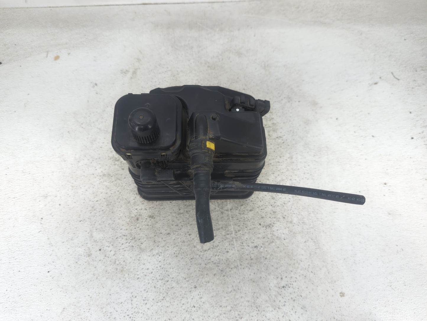 2015 Chevrolet Impala Fuel Vapor Charcoal Canister 1437050 - Oemusedautoparts1.com