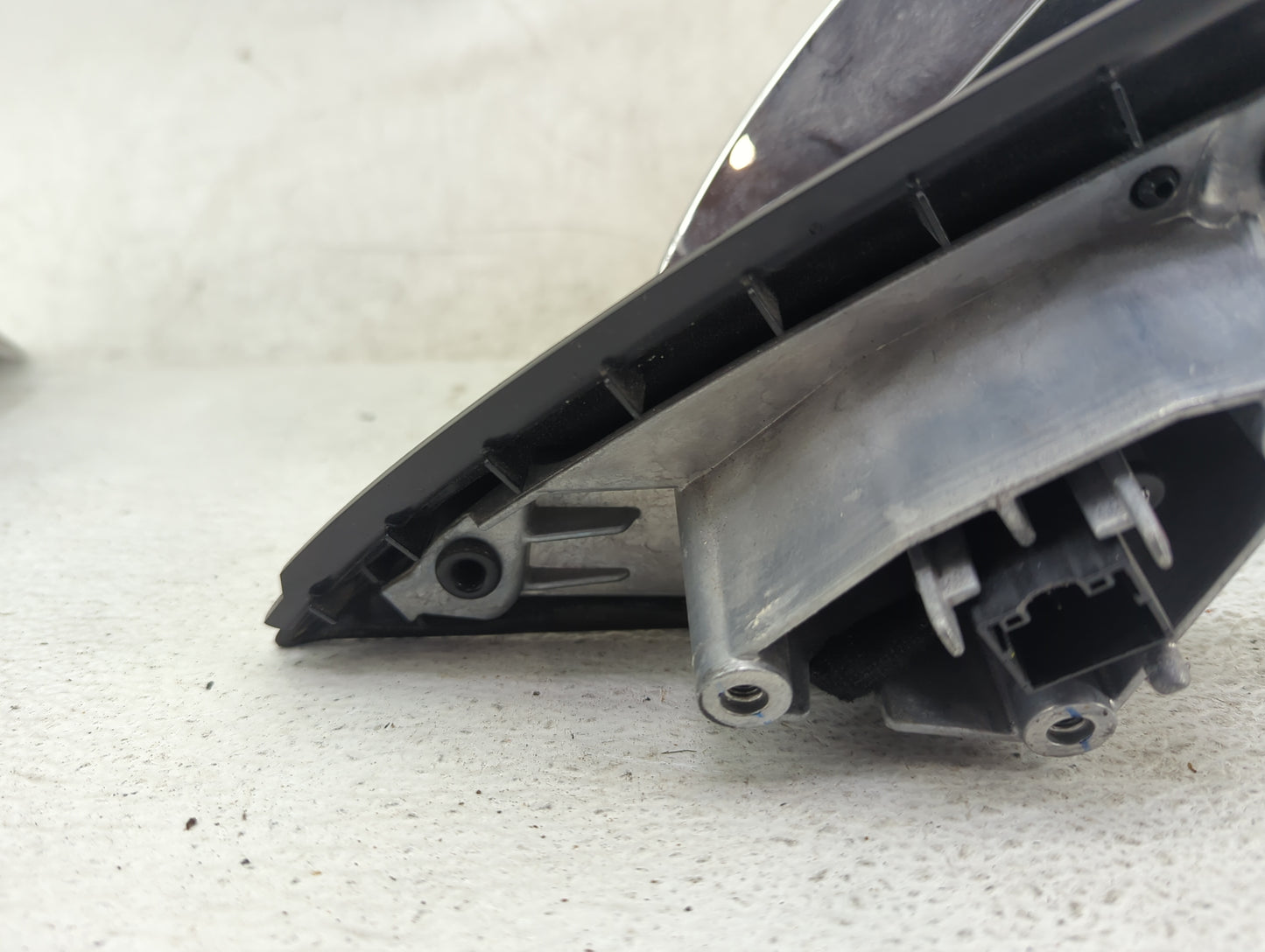 2014-2015 Chevrolet Impala Passenger Side View Mirror - Right Door Mirror OEM Used - Oemusedautoparts1.com