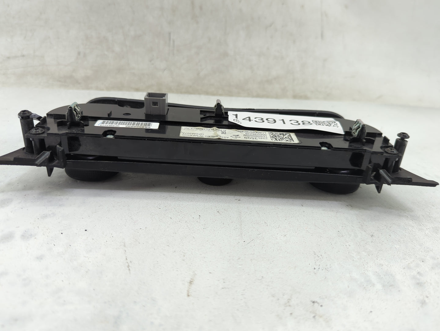 2014-2020 Chevrolet Impala Climate Control Module Temperature AC/Heater Replacement P/N:23453509 QFGM207A Fits OEM Used Auto