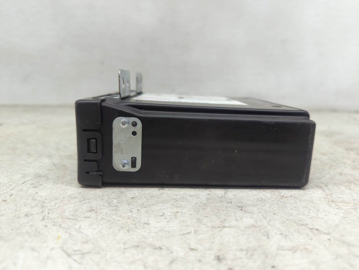 2015 Chevrolet Impala Radio AM FM Cd Player Receiver Replacement P/N:13594480 Fits OEM Used Auto Parts - Oemusedautoparts1.c