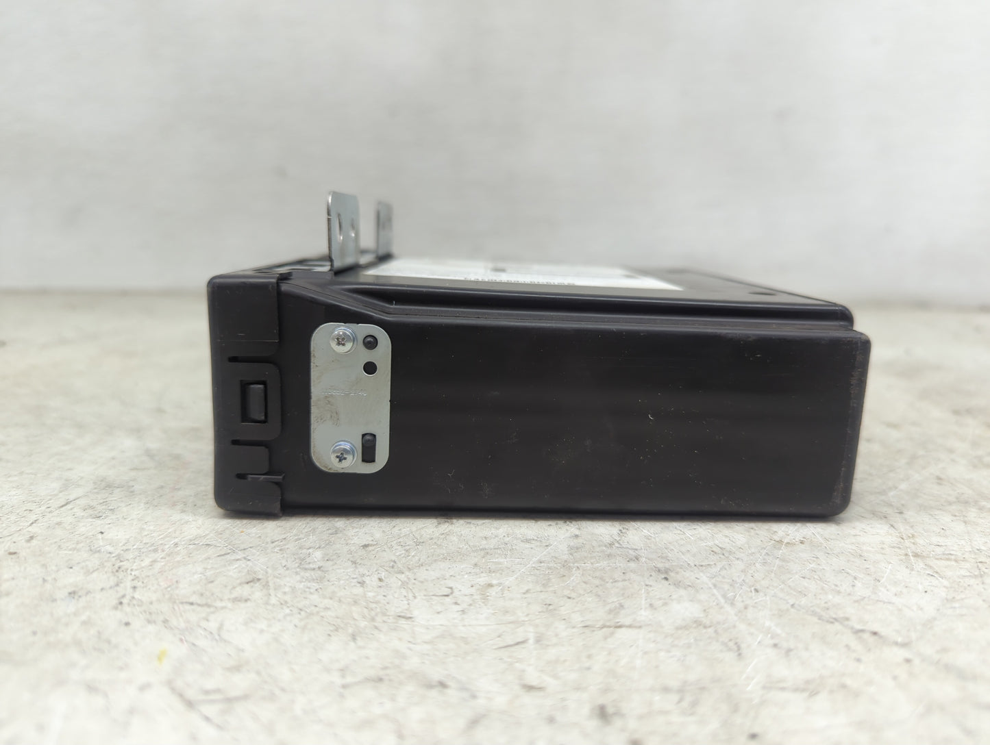 2015 Chevrolet Impala Radio AM FM Cd Player Receiver Replacement P/N:13594480 Fits OEM Used Auto Parts - Oemusedautoparts1.c