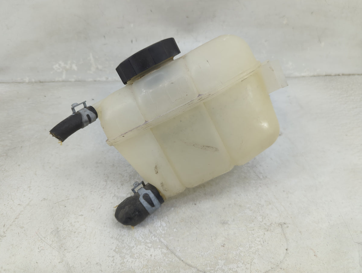 2014 Chevrolet Impala Radiator Coolant Overflow Expansion Tank Bottle 1465826 - Oemusedautoparts1.com
