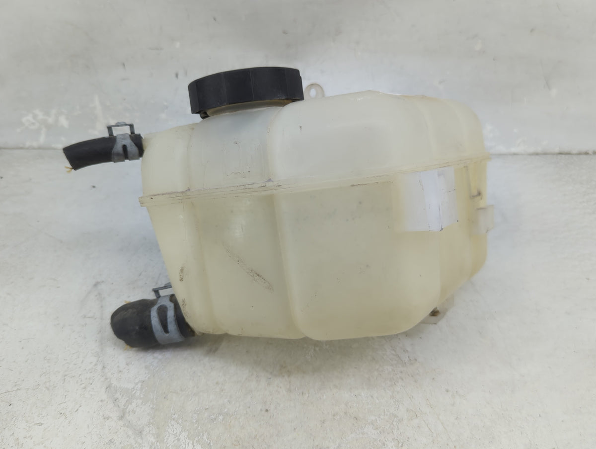 2014 Chevrolet Impala Radiator Coolant Overflow Expansion Tank Bottle 1465826 - Oemusedautoparts1.com