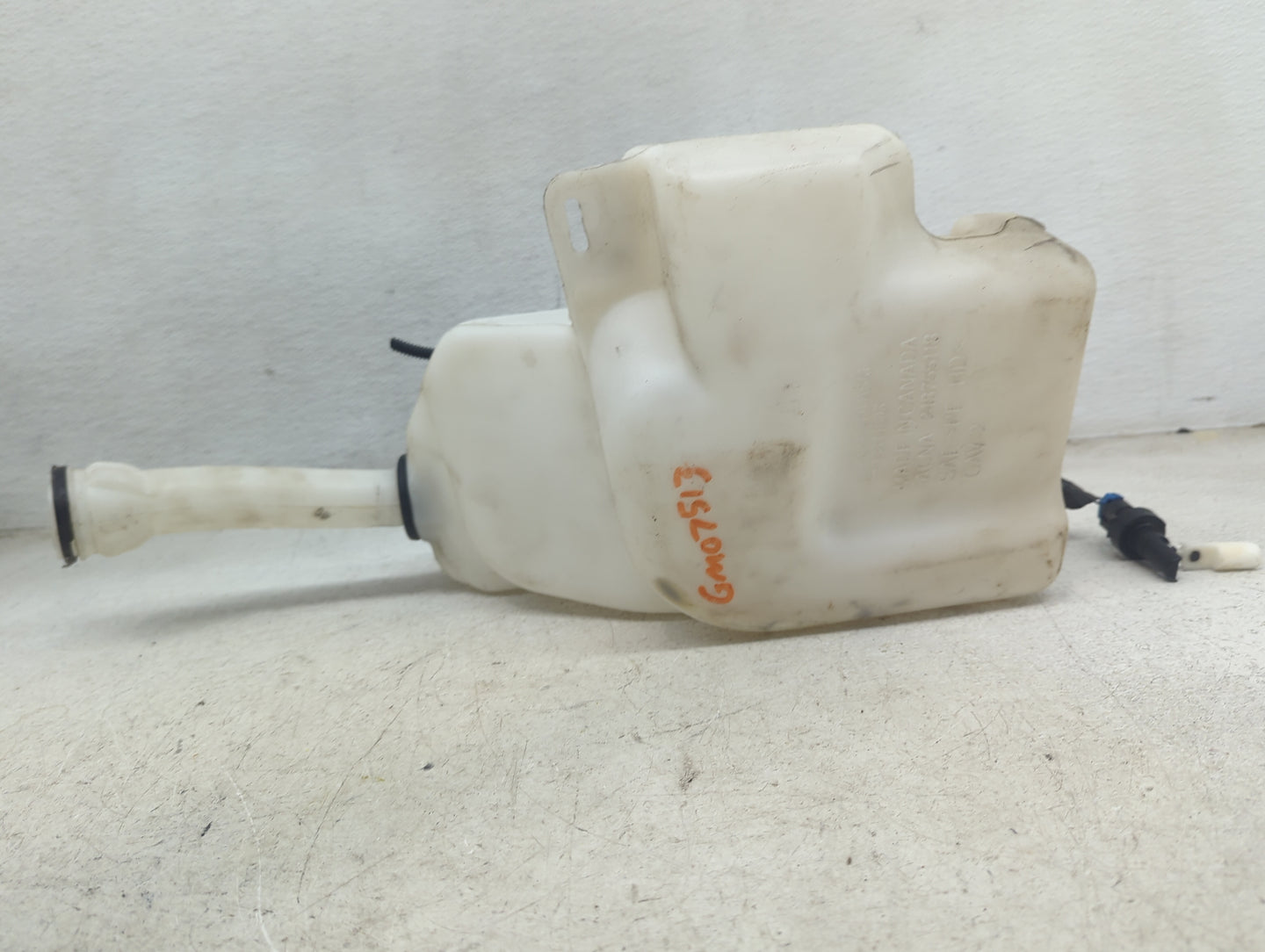 2014-2020 Chevrolet Impala Windshield Washer Fluid Reservoir Bottle Oem 1473576 - Oemusedautoparts1.com