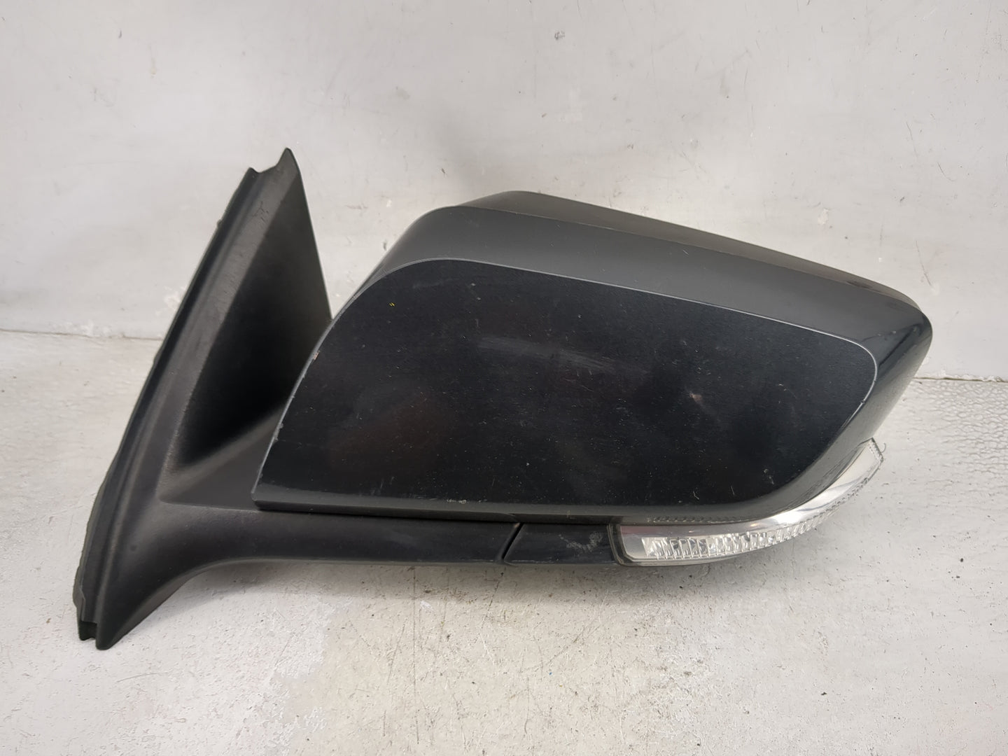 2015 Chevrolet Impala Driver Side View Mirror - Left Door Mirror OEM Used - Oemusedautoparts1.com