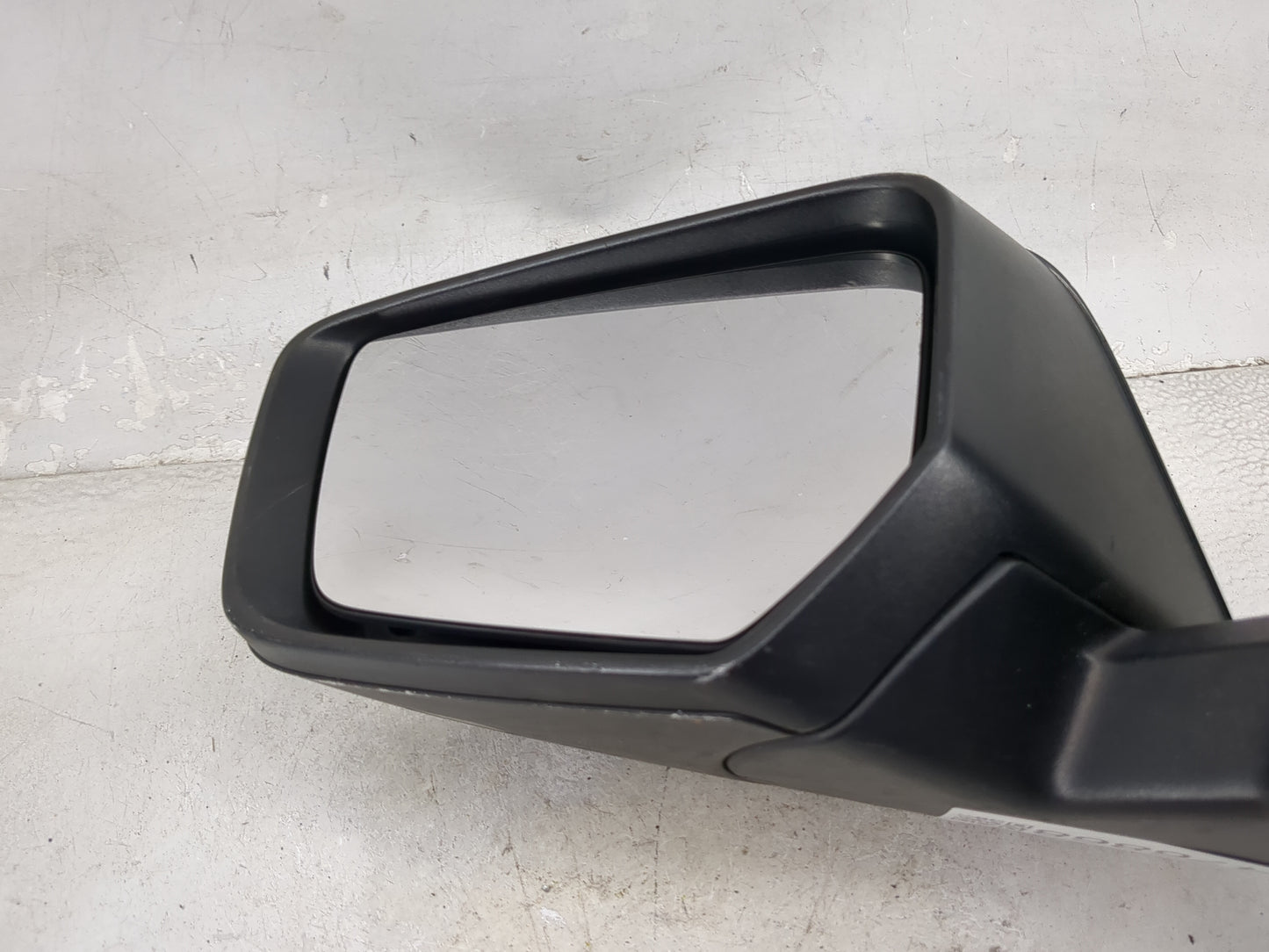 2015 Chevrolet Impala Driver Side View Mirror - Left Door Mirror OEM Used - Oemusedautoparts1.com
