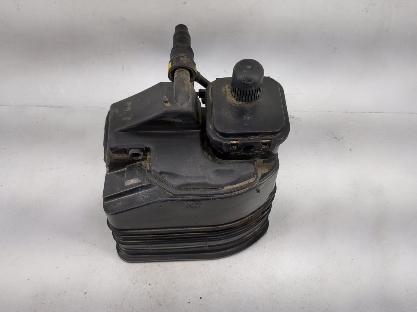 2015 Chevrolet Impala Fuel Vapor Charcoal Canister 1479242 - Oemusedautoparts1.com