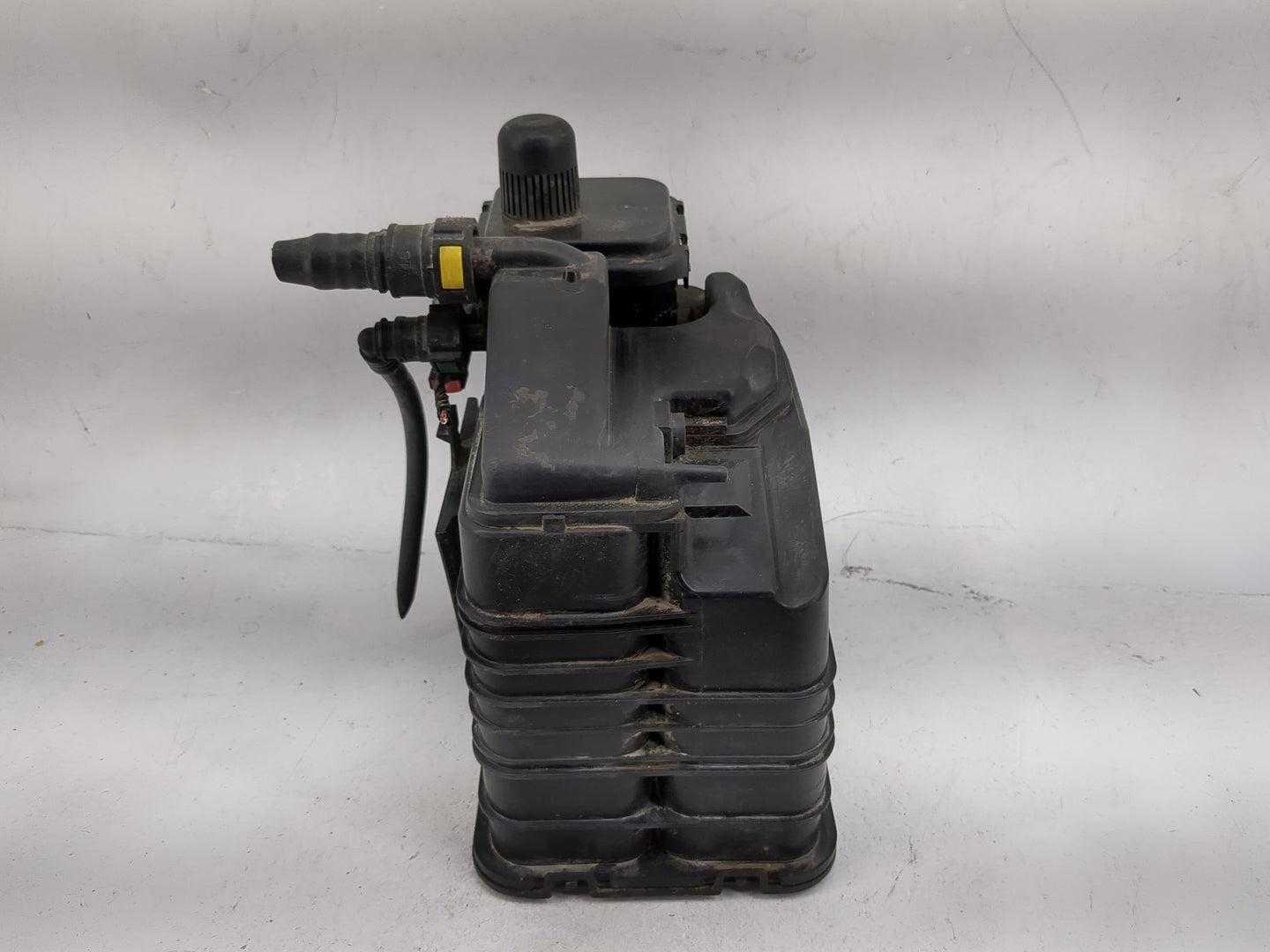 2015 Chevrolet Impala Fuel Vapor Charcoal Canister 1479242 - Oemusedautoparts1.com