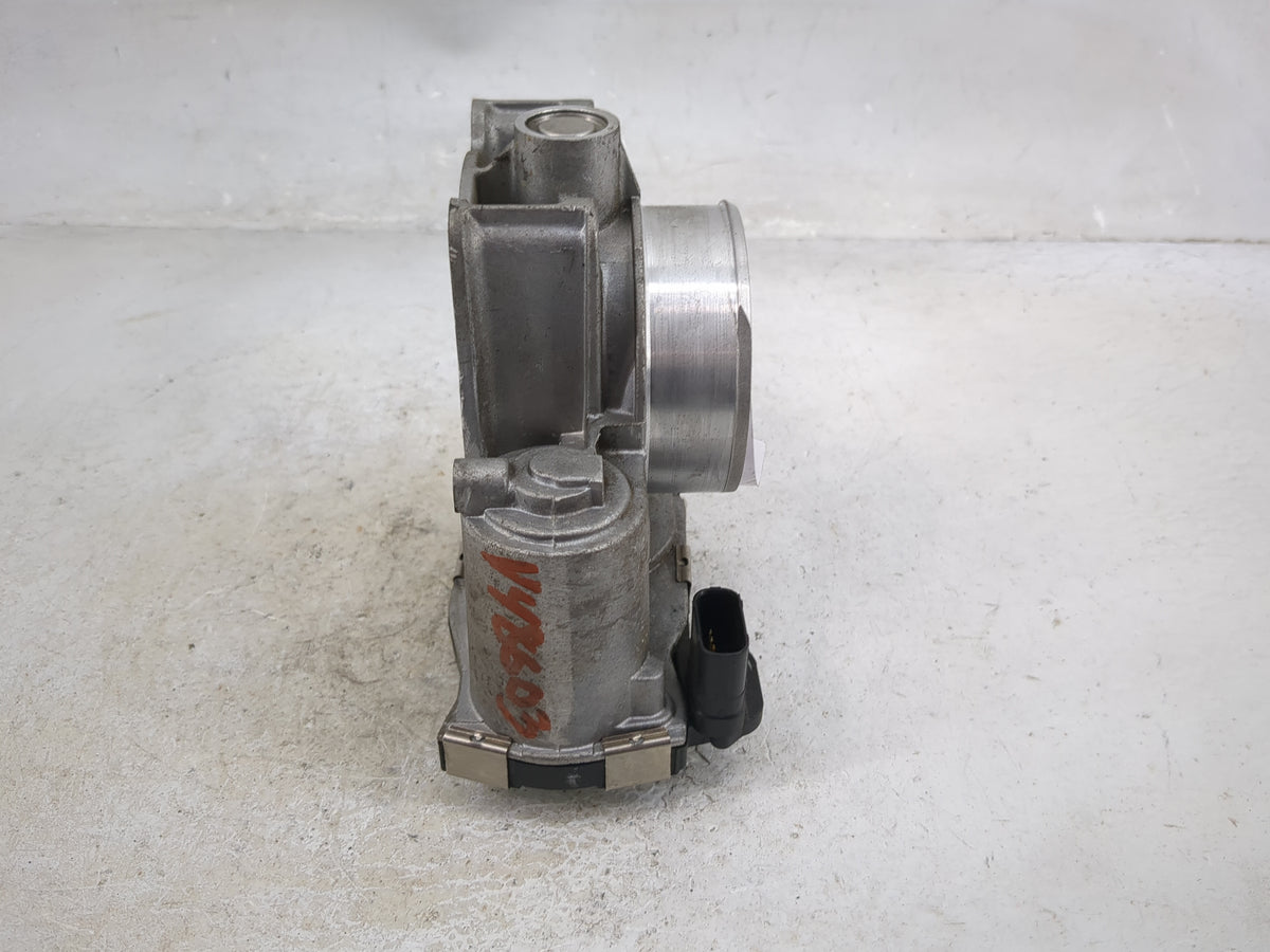 2014-2015 Chevrolet Impala Throttle Body P/N:12627217 Fits Fits 2013 2014 2015 2017 2018 2019 2020 OEM Used Auto Parts - Oem