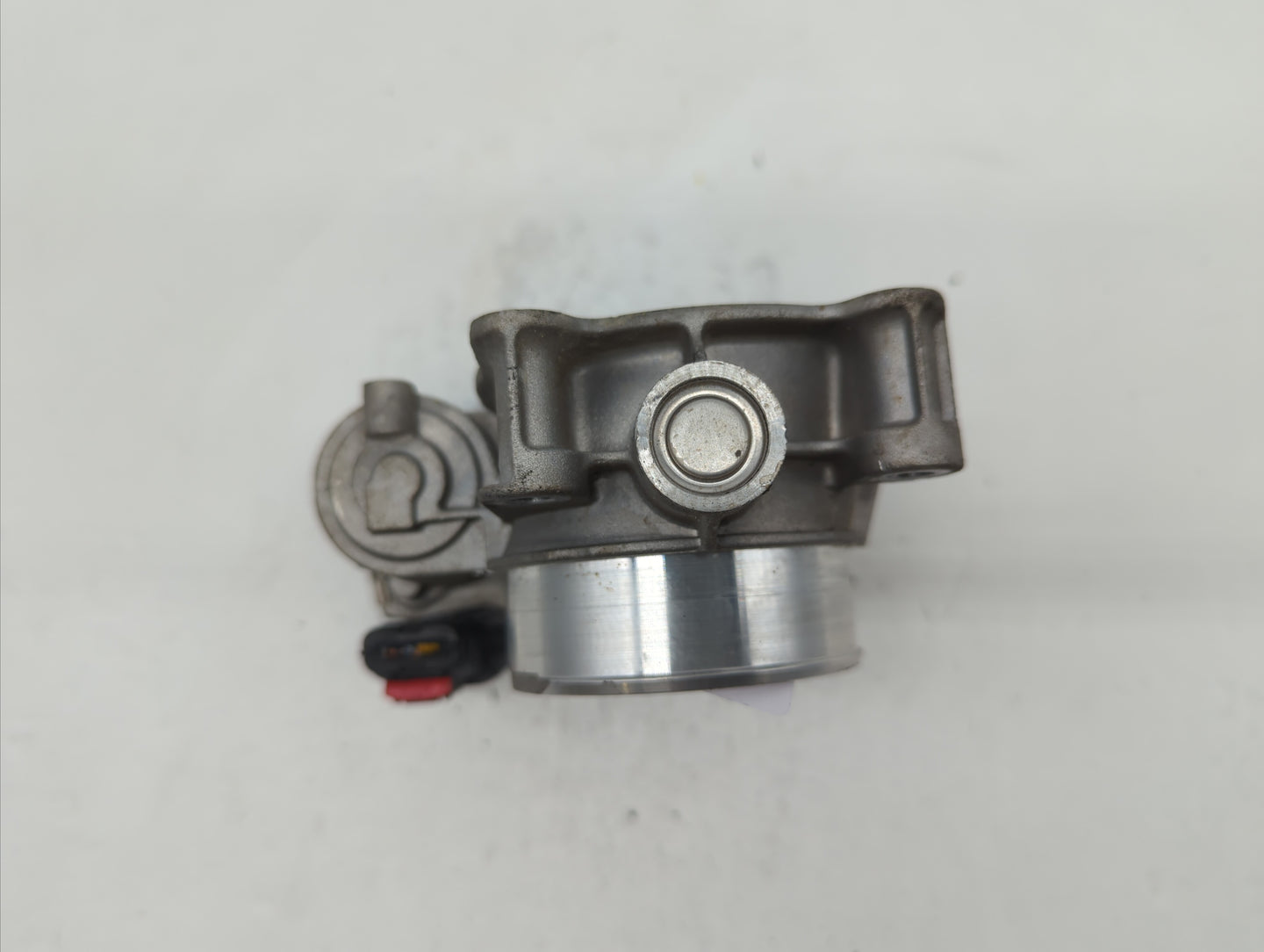 2014-2015 Chevrolet Impala Throttle Body P/N:12627217DA 12669073DA Fits Fits 2013 2014 2015 2017 2018 OEM Used Auto Parts - 