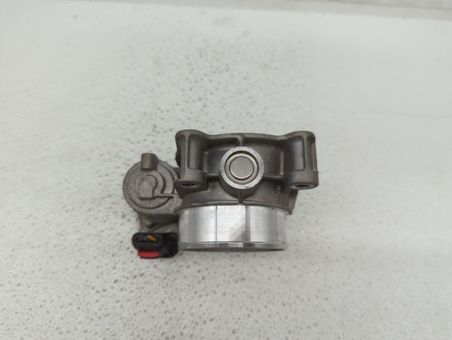 2014-2015 Chevrolet Impala Throttle Body P/N:12627217DA 12669073DA Fits Fits 2013 2014 2015 2017 2018 OEM Used Auto Parts - 