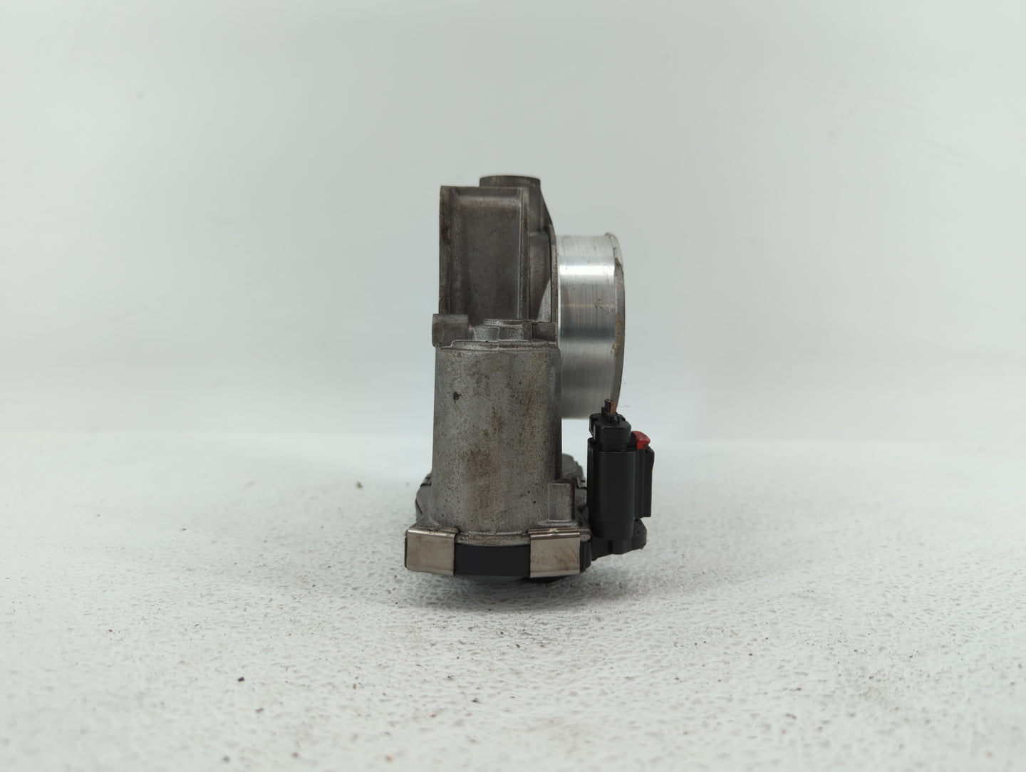 2014-2015 Chevrolet Impala Throttle Body P/N:12627217DA 12669073DA Fits Fits 2013 2014 2015 2017 2018 OEM Used Auto Parts - 