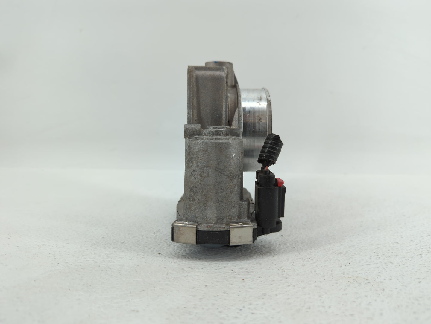 2014-2015 Chevrolet Impala Throttle Body P/N:12627217DA 12669073DA Fits Fits 2013 2014 2015 2017 2018 OEM Used Auto Parts - 