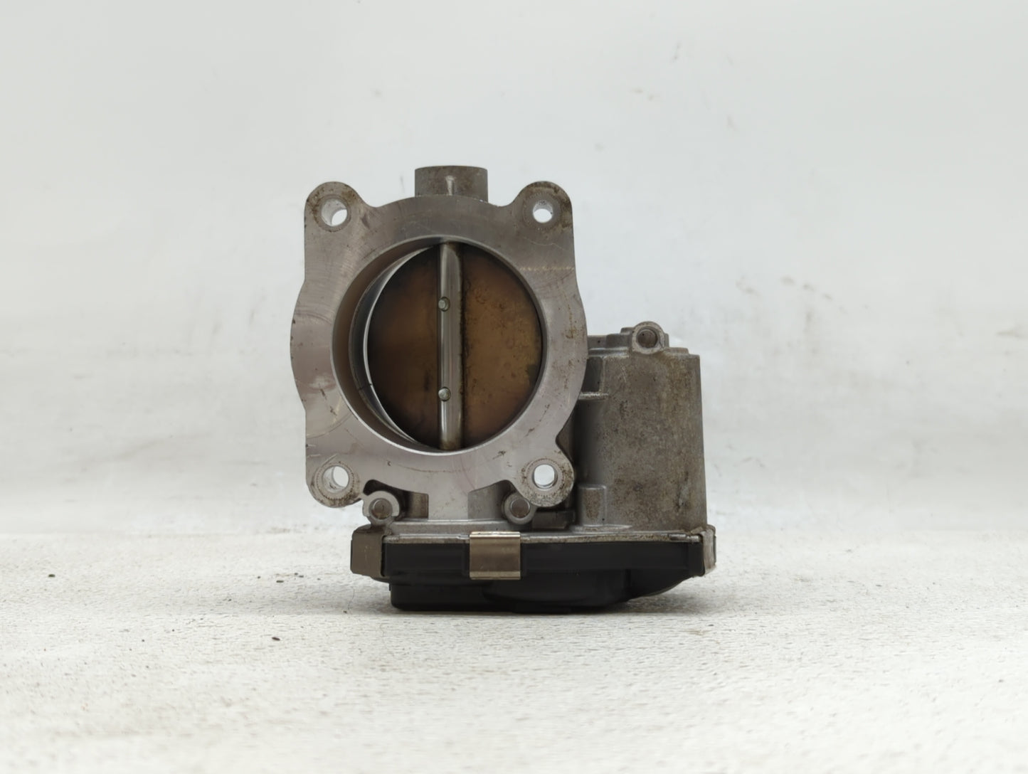 2014-2015 Chevrolet Impala Throttle Body P/N:12670839AA 12627217DA, 12669073DA Fits Fits 2013 2014 2015 2017 2018 OEM Used A