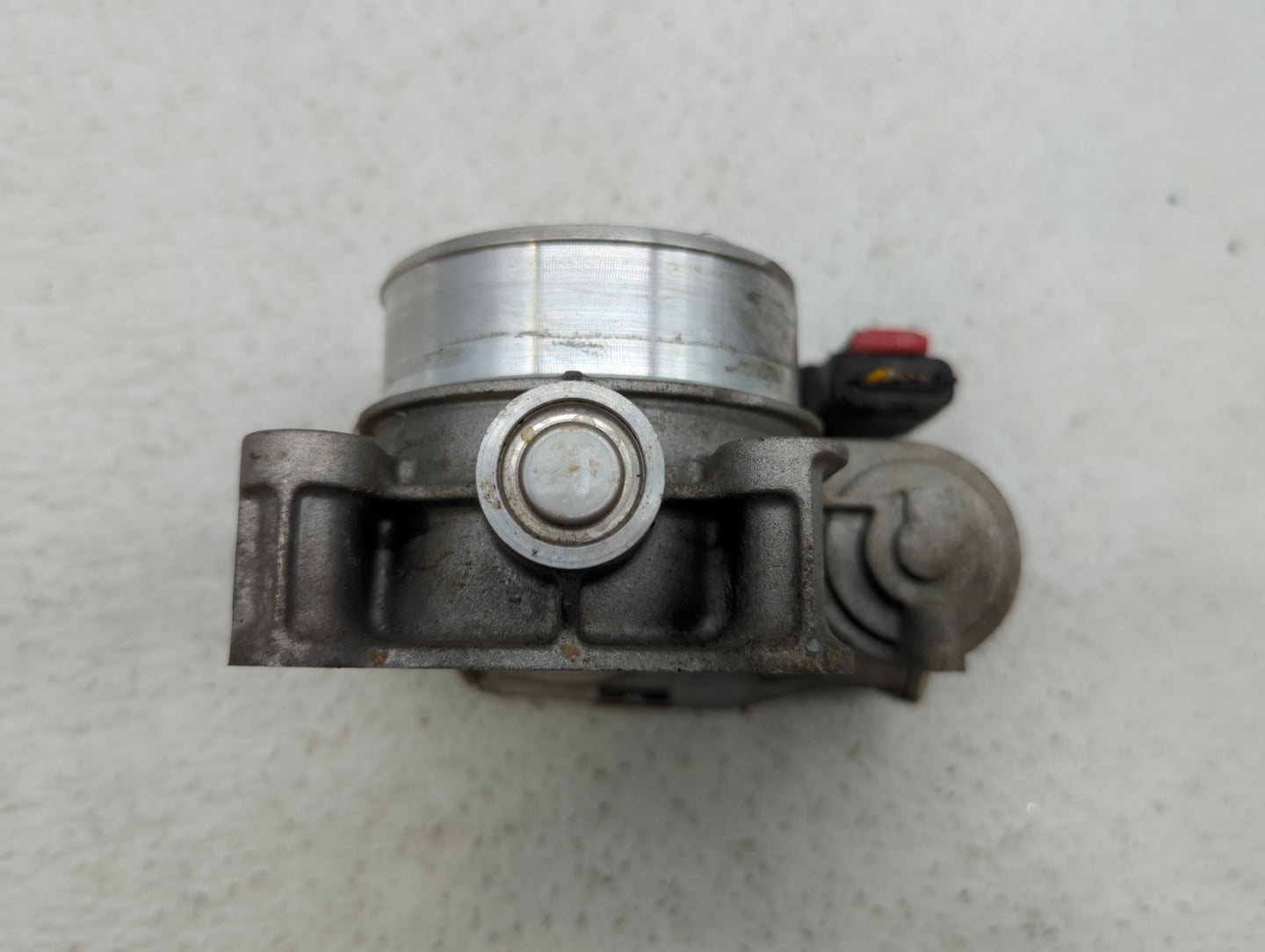 2014-2015 Chevrolet Impala Throttle Body P/N:12670839AA 12627217DA, 12669073DA Fits Fits 2013 2014 2015 2017 2018 OEM Used A