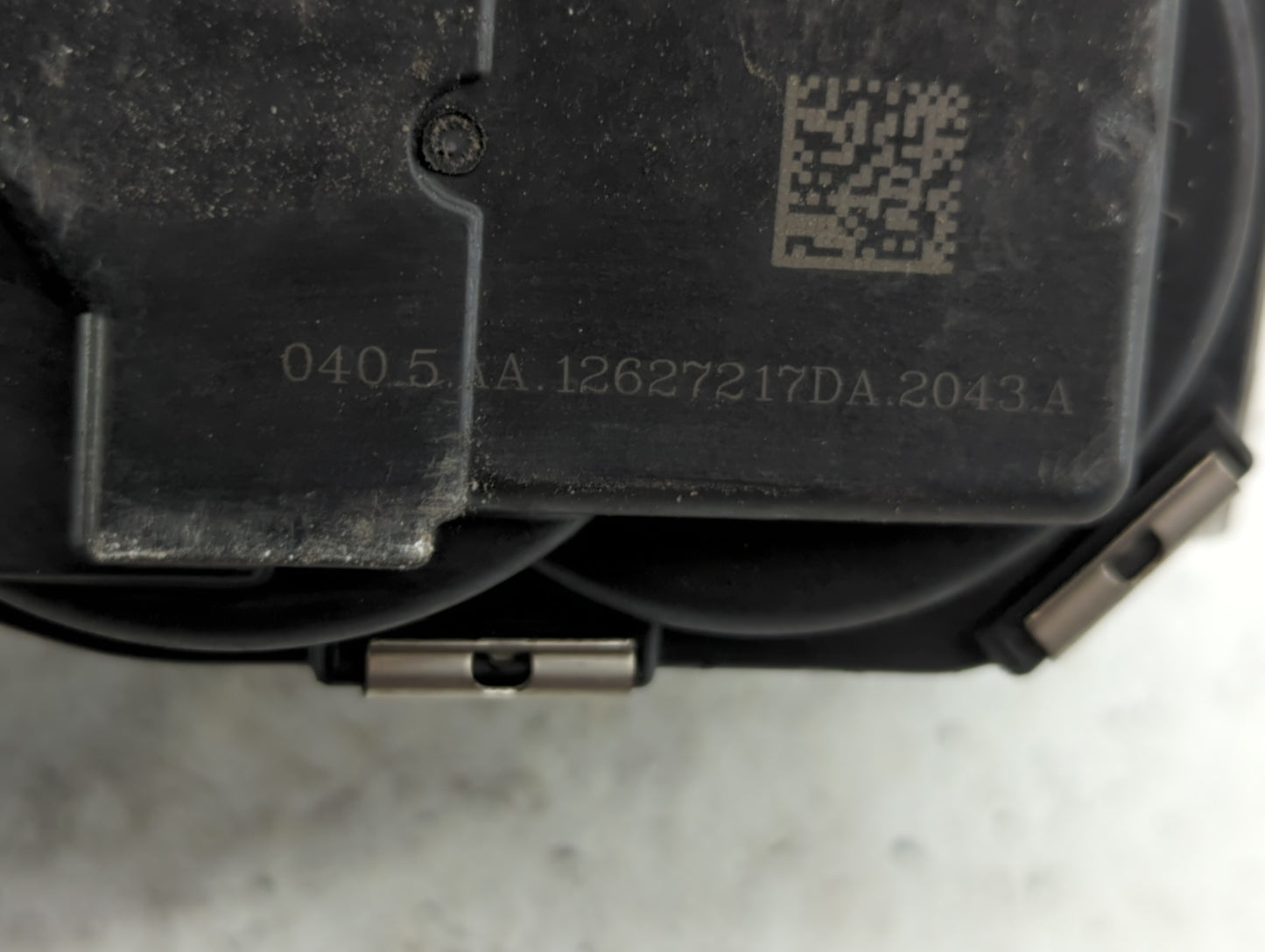 2014-2015 Chevrolet Impala Throttle Body P/N:12670839AA 12627217DA, 12669073DA Fits Fits 2013 2014 2015 2017 2018 2019 2020 