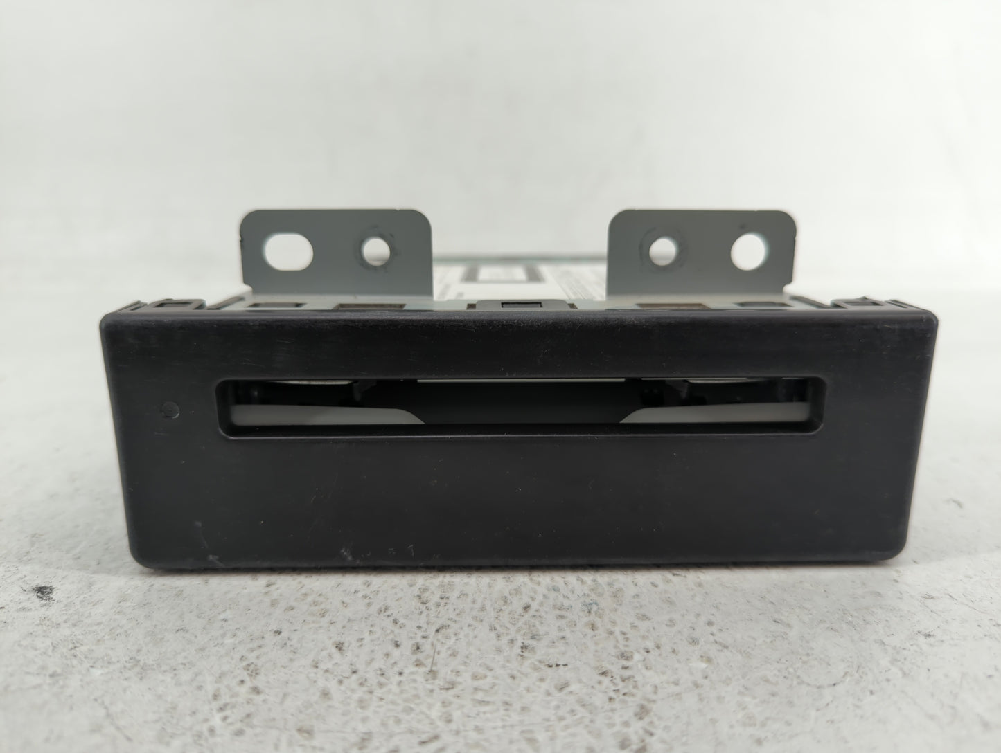 2015-2015 Chevrolet Impala Am Fm Cd Player Radio Receiver - Oemusedautoparts1.com