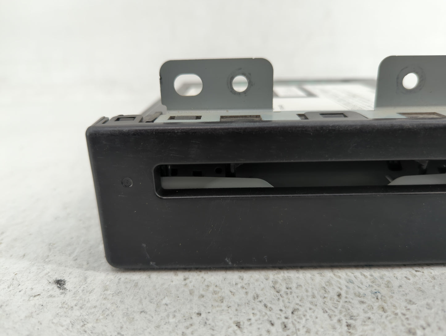 2015-2015 Chevrolet Impala Am Fm Cd Player Radio Receiver - Oemusedautoparts1.com
