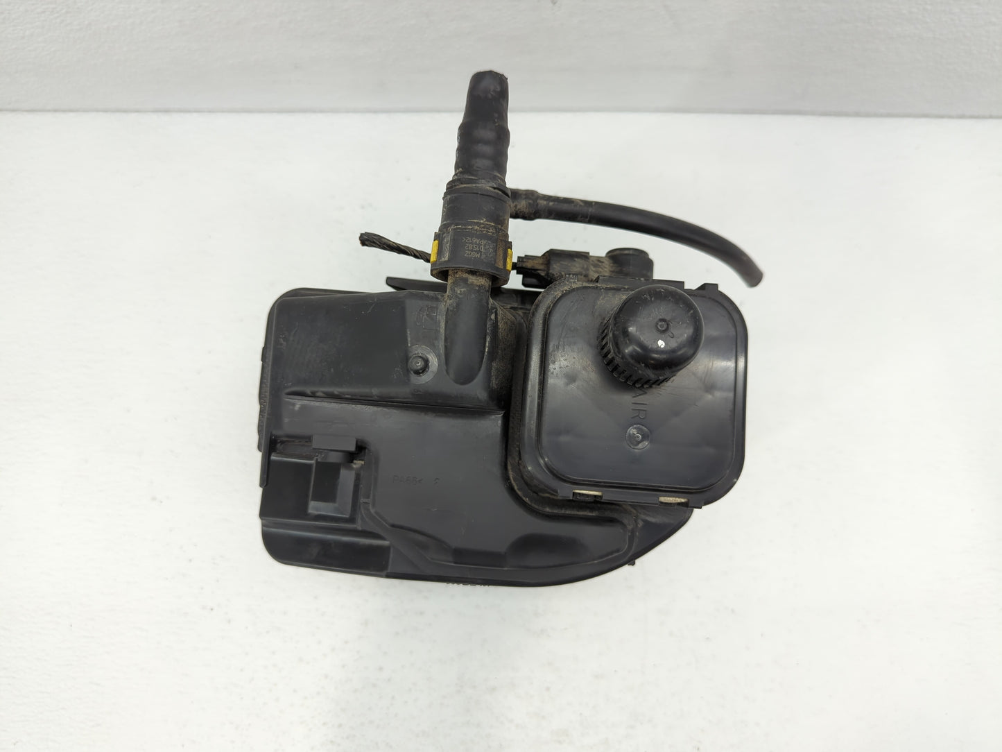 2015 Chevrolet Impala Fuel Vapor Charcoal Canister - Oemusedautoparts1.com
