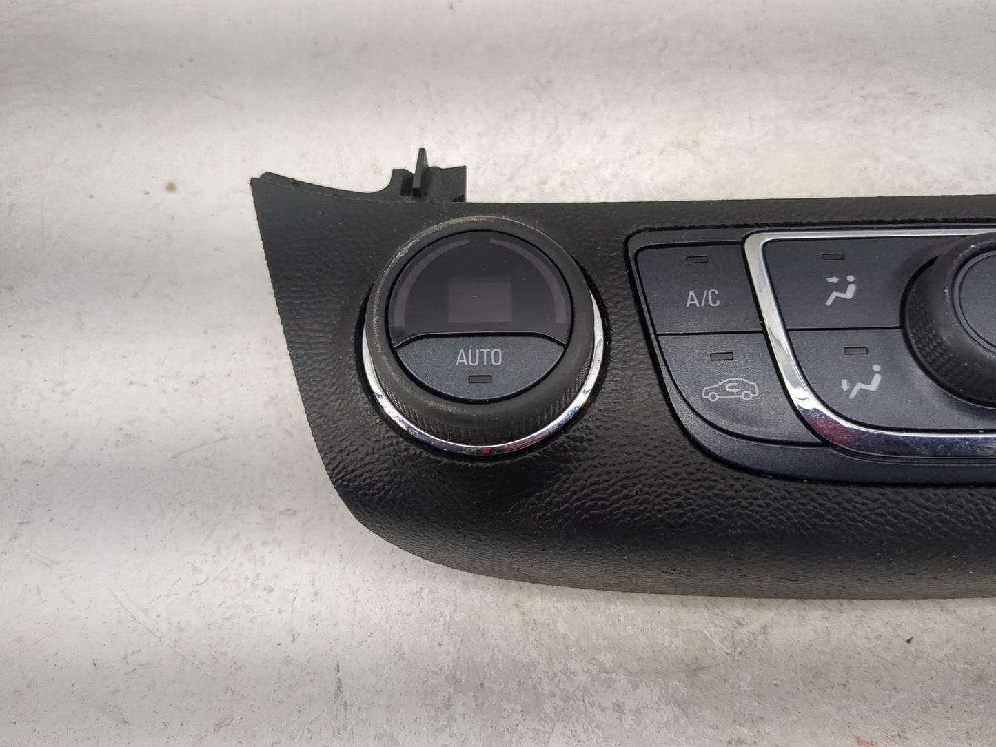 2014-2020 Chevrolet Impala Climate Control Module Temperature AC/Heater Replacement P/N:23450509 7370200000000X Fits OEM Use
