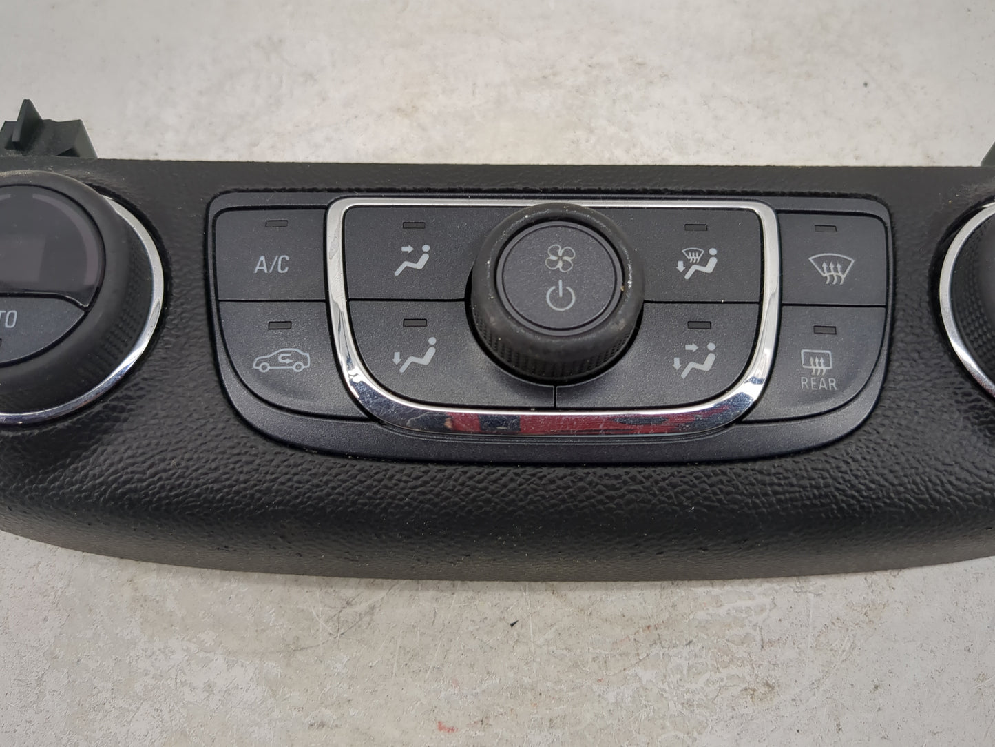 2014-2020 Chevrolet Impala Climate Control Module Temperature AC/Heater Replacement P/N:23450509 7370200000000X Fits OEM Use