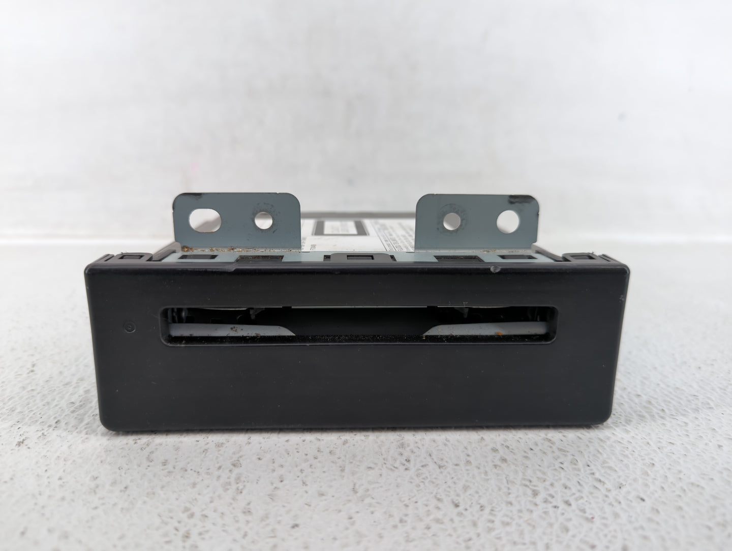 2015 Chevrolet Impala Radio AM FM Cd Player Receiver Replacement P/N:13594480 Fits OEM Used Auto Parts - Oemusedautoparts1.c