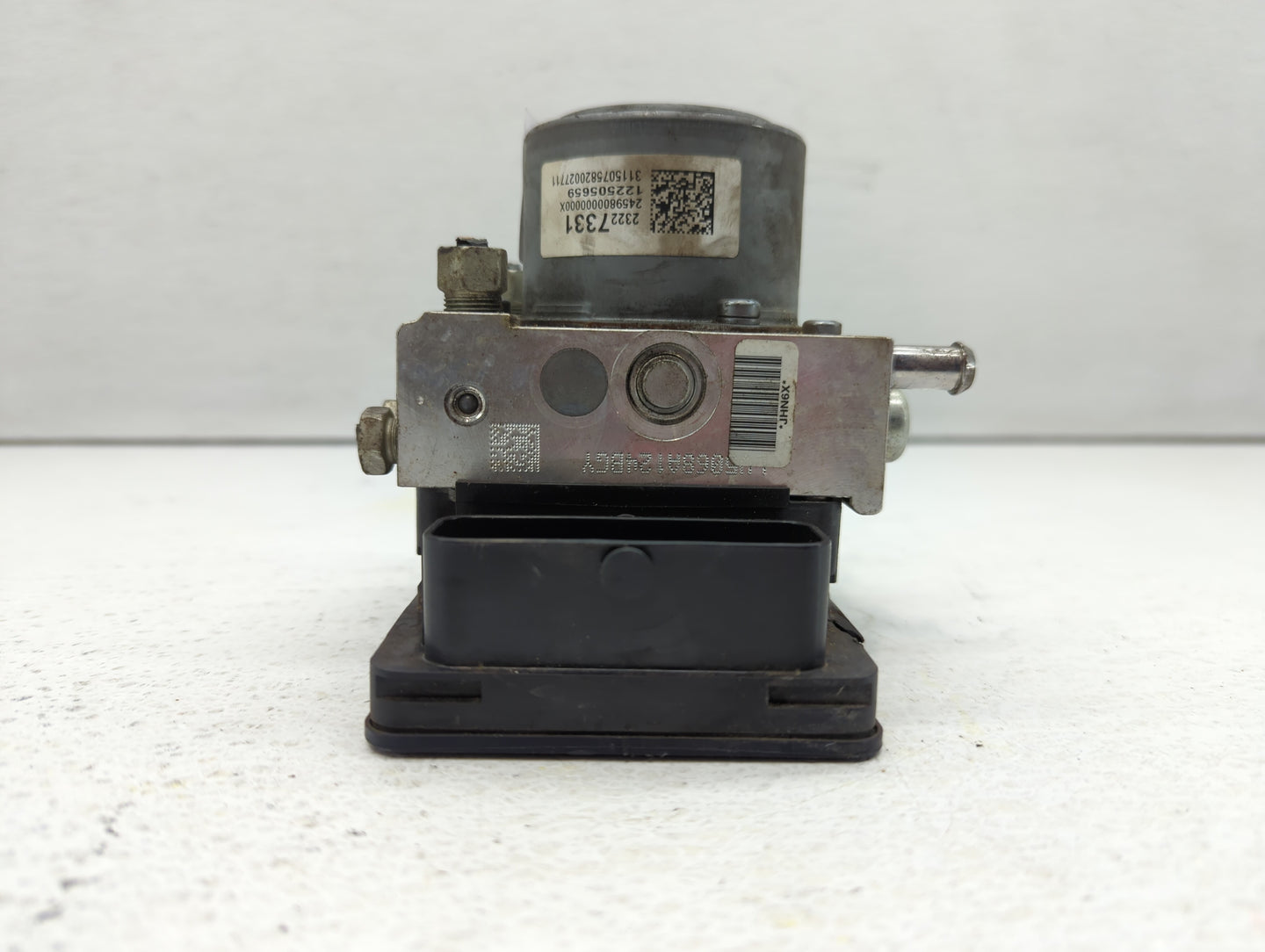 2014-2016 Chevrolet Impala ABS Pump Control Module Replacement P/N:23227331 Fits Fits 2014 2015 2016 OEM Used Auto Parts - O