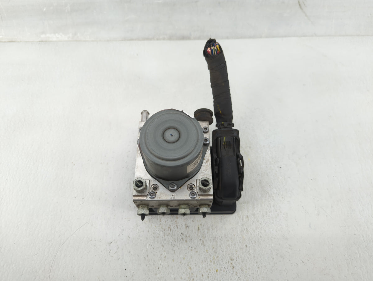 2014-2016 Chevrolet Impala Anti-Lock Brake ABS Pump Module Actuator OEM P/N:23227331 Fits Fits 2014 2015 2016 OEM Used Auto 