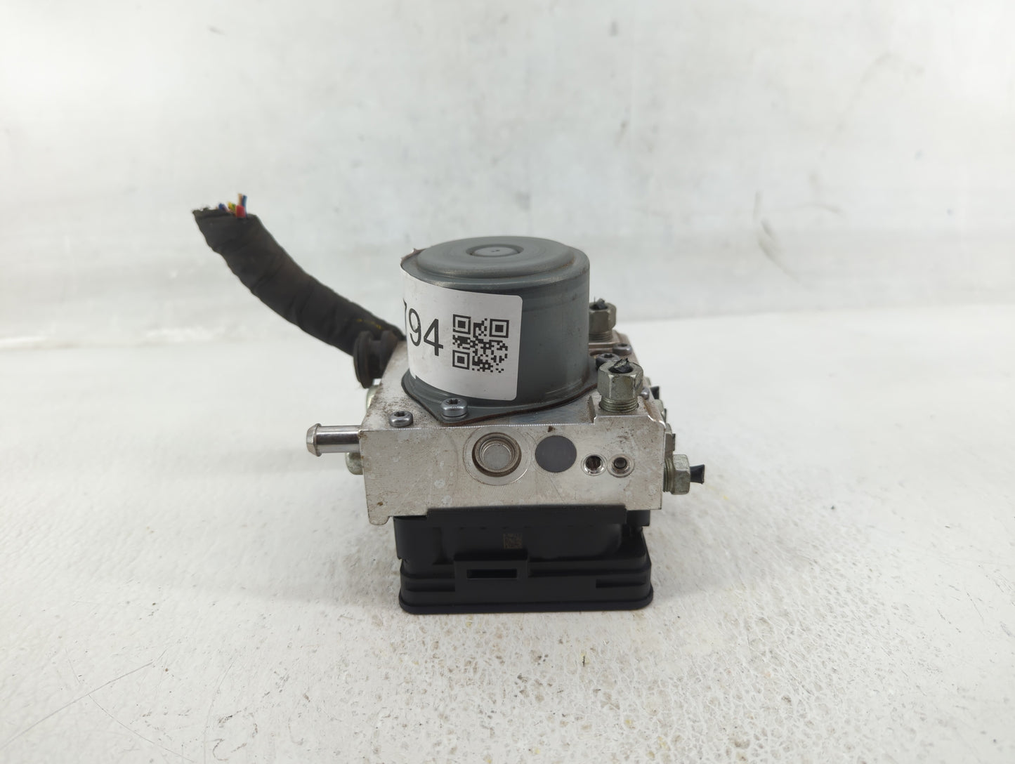 2014-2016 Chevrolet Impala ABS Pump Control Module Replacement P/N:23227331 Fits Fits 2014 2015 2016 OEM Used Auto Parts - O