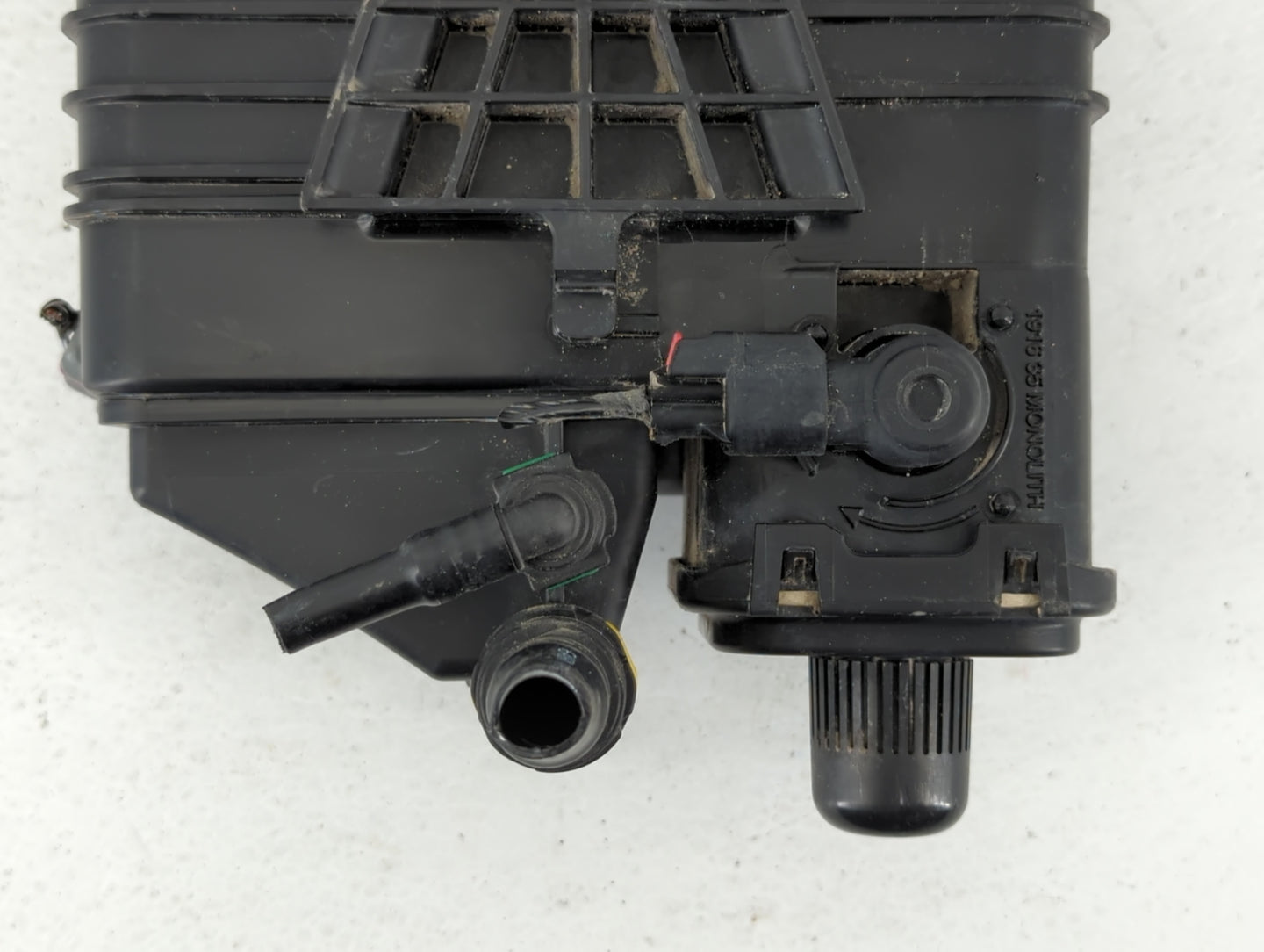 2015 Chevrolet Impala Fuel Vapor Charcoal Canister - Oemusedautoparts1.com