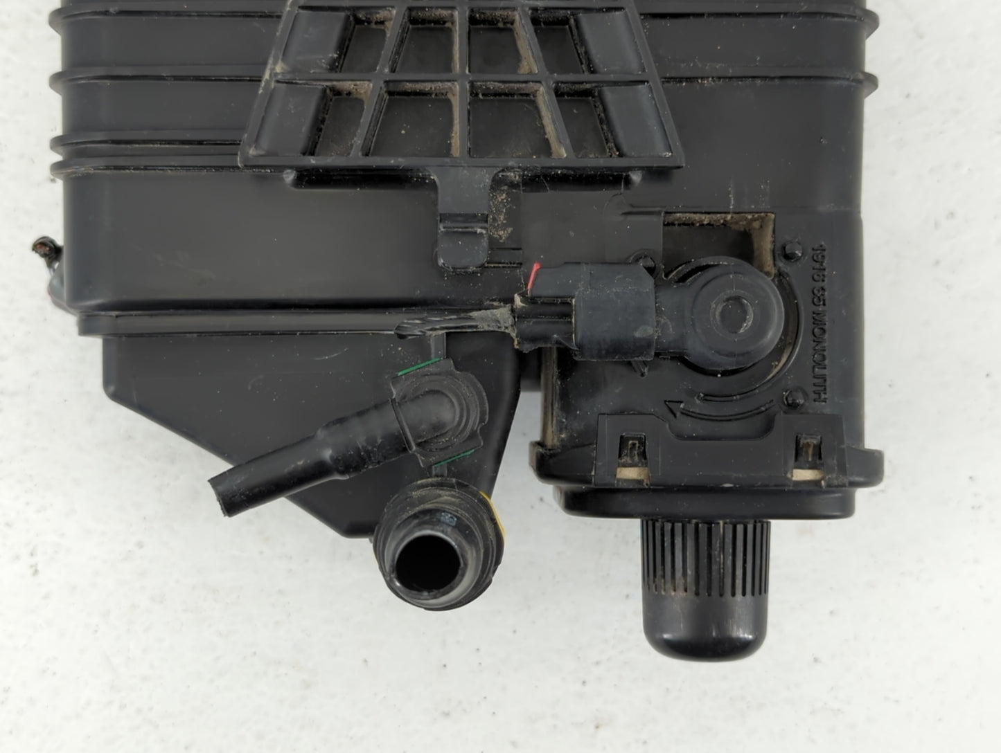 2015 Chevrolet Impala Fuel Vapor Charcoal Canister 590548 - Oemusedautoparts1.com