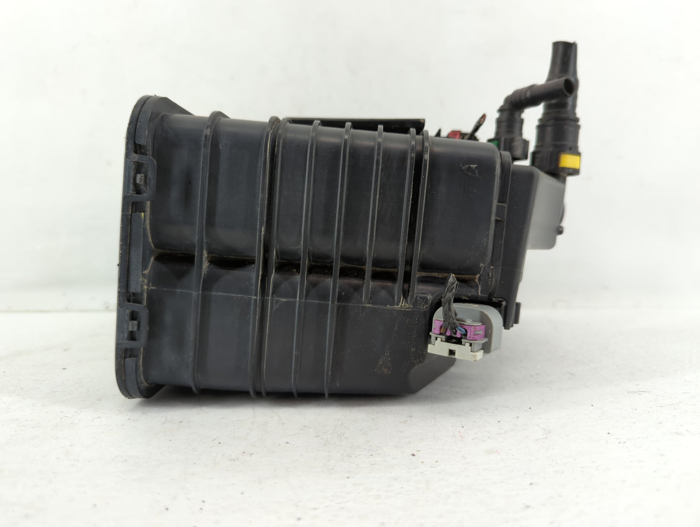 2015 Chevrolet Impala Fuel Vapor Charcoal Canister 590548 - Oemusedautoparts1.com