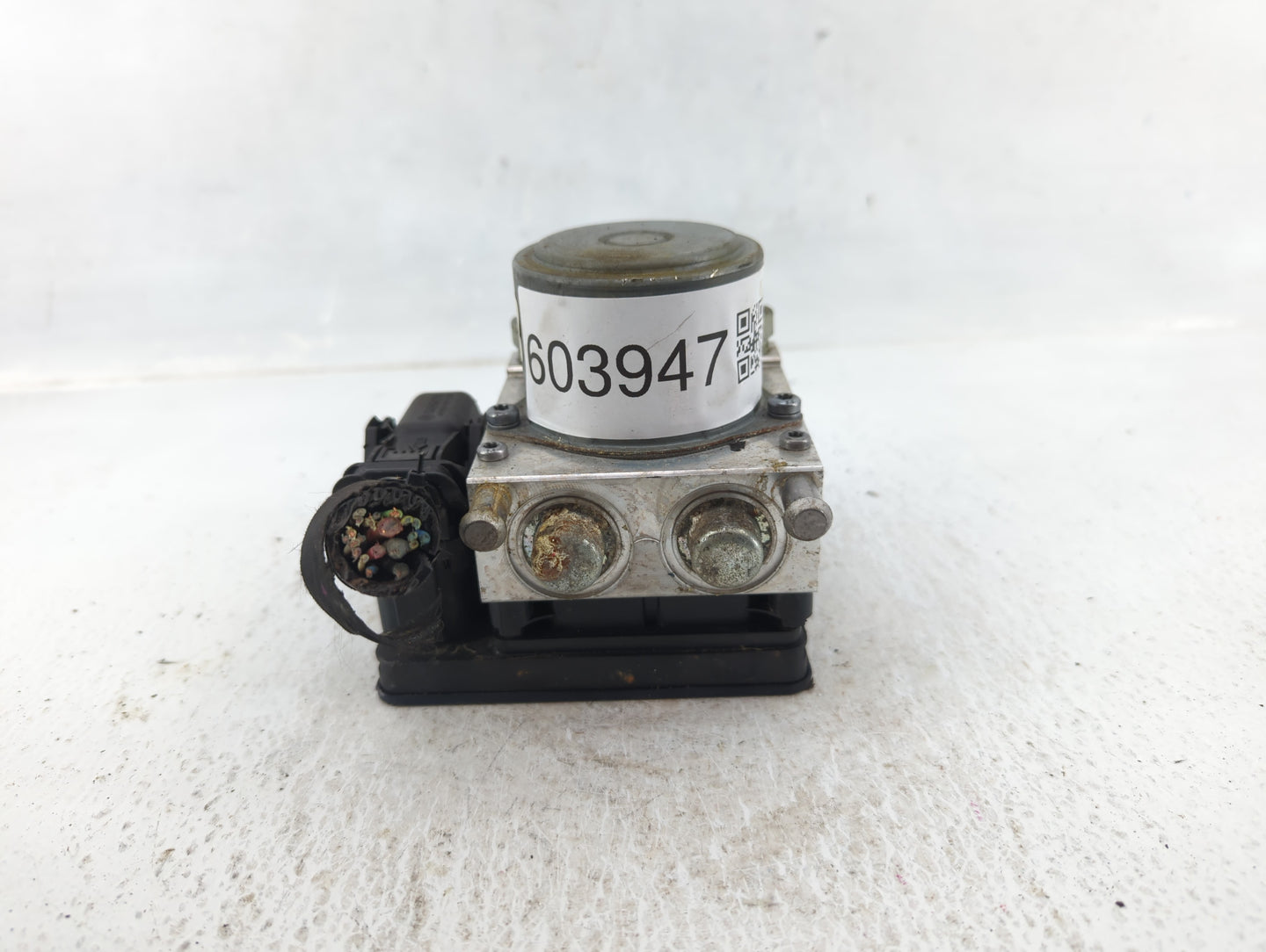 2014-2016 Chevrolet Impala ABS Pump Control Module Replacement P/N:23492832 Fits Fits 2014 2015 2016 OEM Used Auto Parts - O