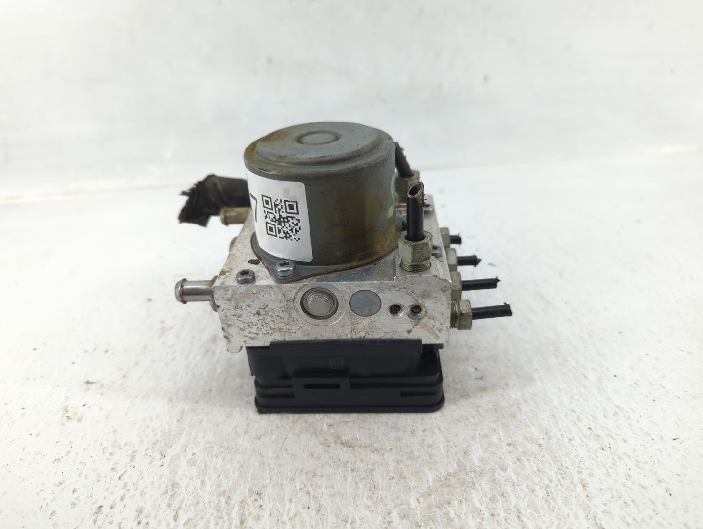 2014-2016 Chevrolet Impala ABS Pump Control Module Replacement P/N:23492832 Fits Fits 2014 2015 2016 OEM Used Auto Parts - O