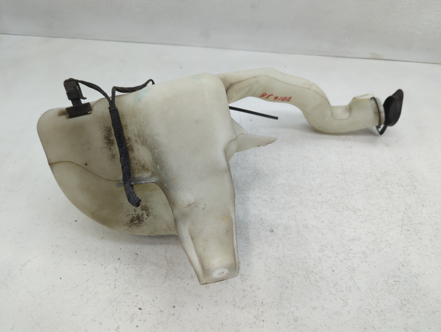 2006-2016 Chevrolet Impala Windshield Washer Fluid Reservoir Bottle Oem - Oemusedautoparts1.com