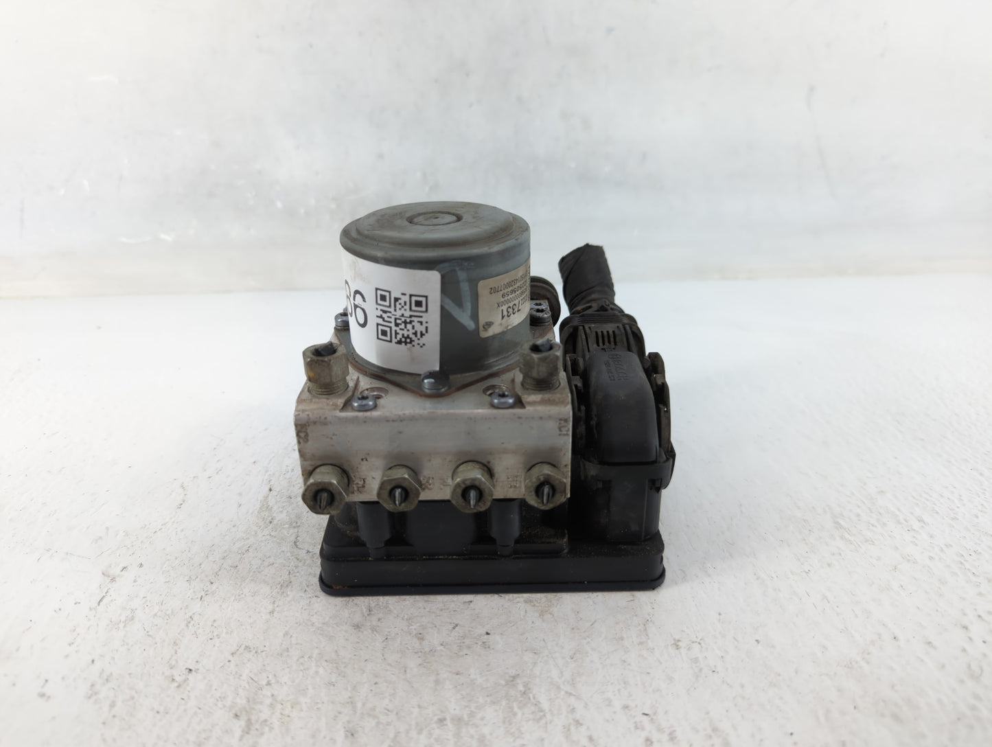 2014-2016 Chevrolet Impala ABS Pump Control Module Replacement P/N:23227331 Fits Fits 2014 2015 2016 OEM Used Auto Parts - O
