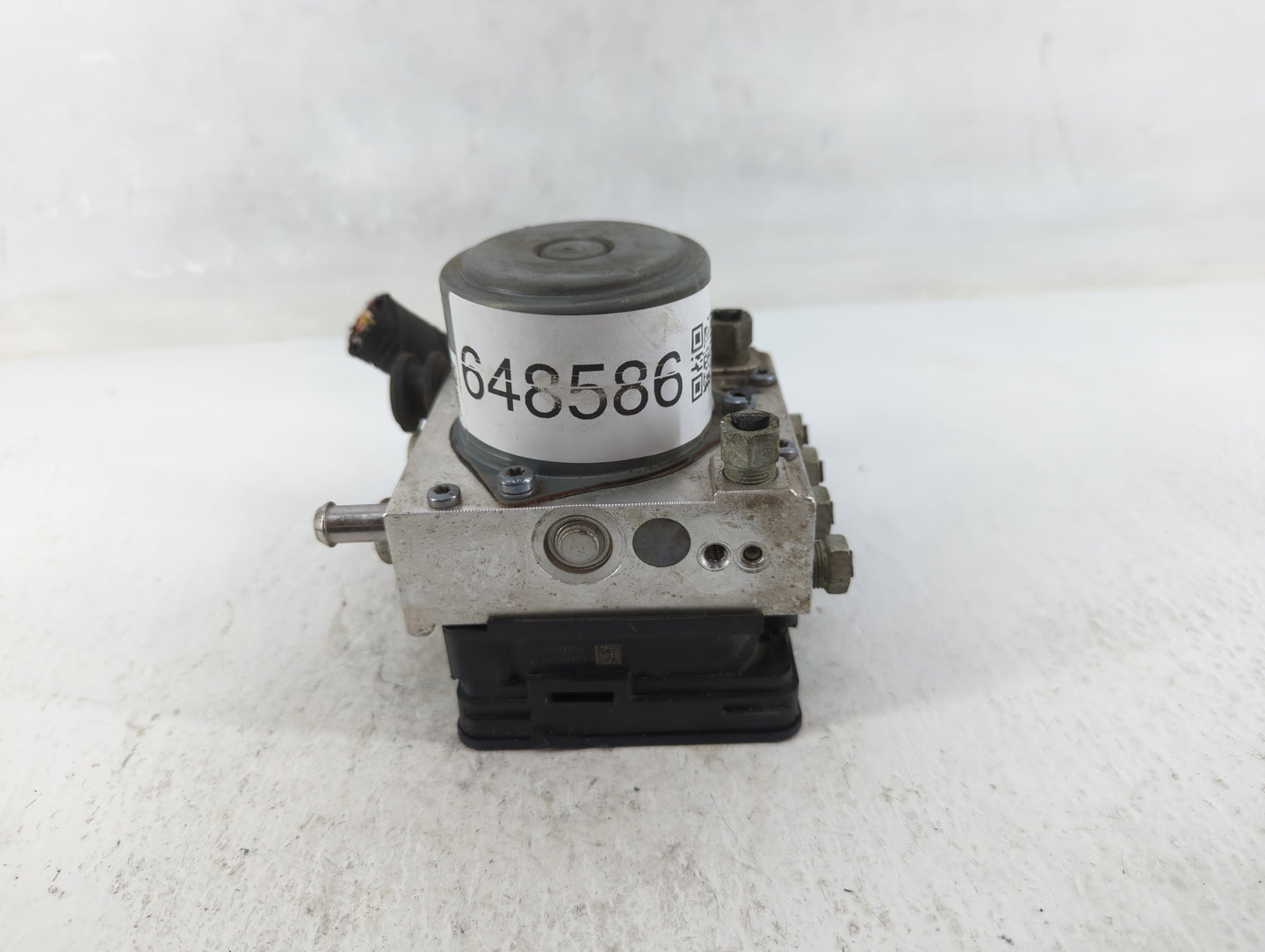 2014-2016 Chevrolet Impala ABS Pump Control Module Replacement P/N:23227331 Fits Fits 2014 2015 2016 OEM Used Auto Parts - O