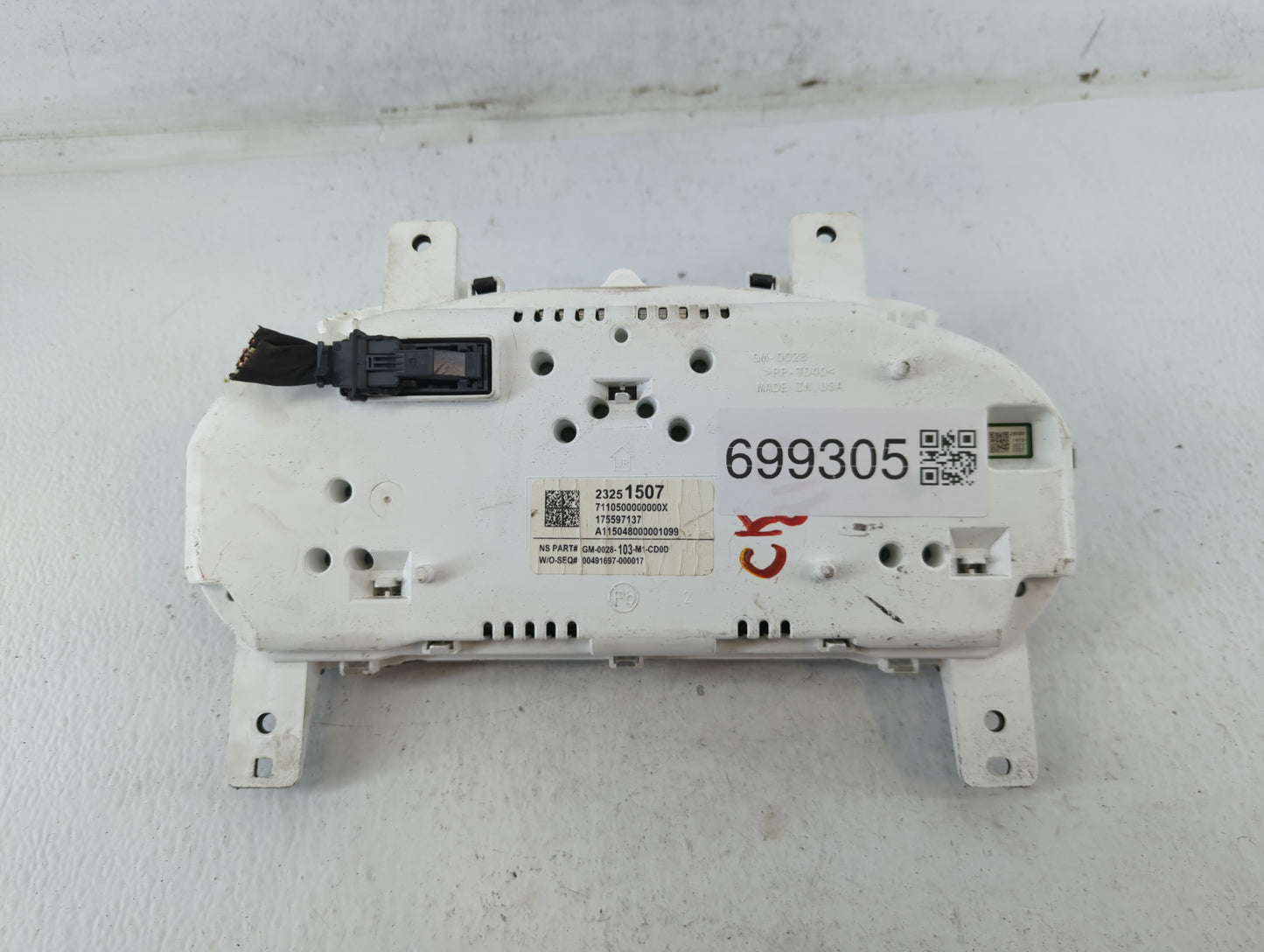 2015 Chevrolet Impala Instrument Cluster Speedometer Gauges P/N:23251507 Fits OEM Used Auto Parts - Oemusedautoparts1.com