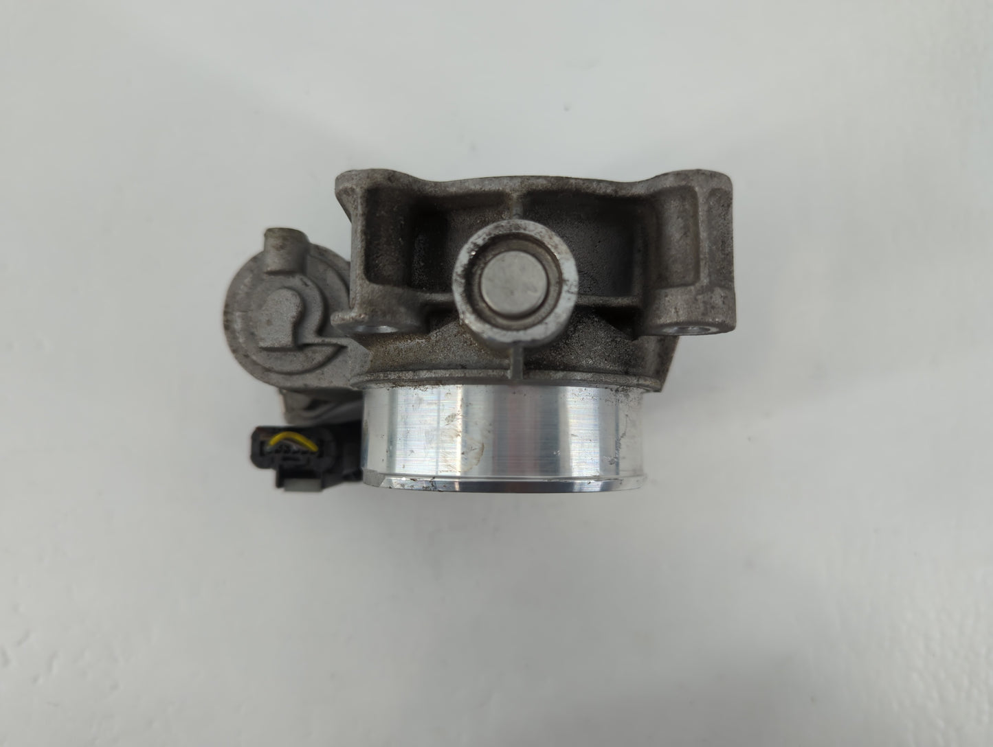 2014-2015 Chevrolet Impala Throttle Body P/N:12670839AA Fits Fits 2013 2014 2015 2017 2018 2019 2020 OEM Used Auto Parts - O