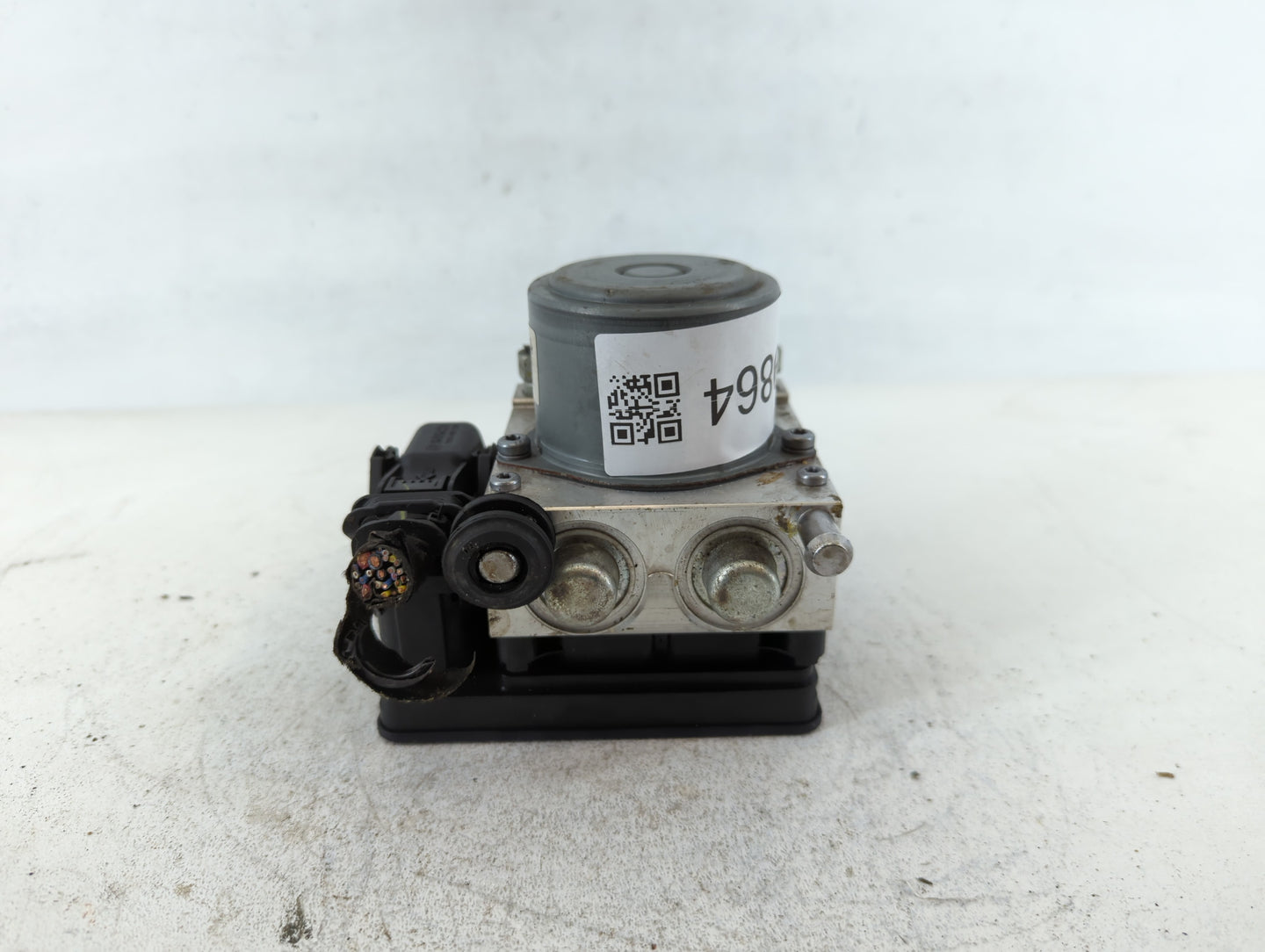 2014-2016 Chevrolet Impala ABS Pump Control Module Replacement P/N:23227333 Fits Fits 2014 2015 2016 OEM Used Auto Parts - O