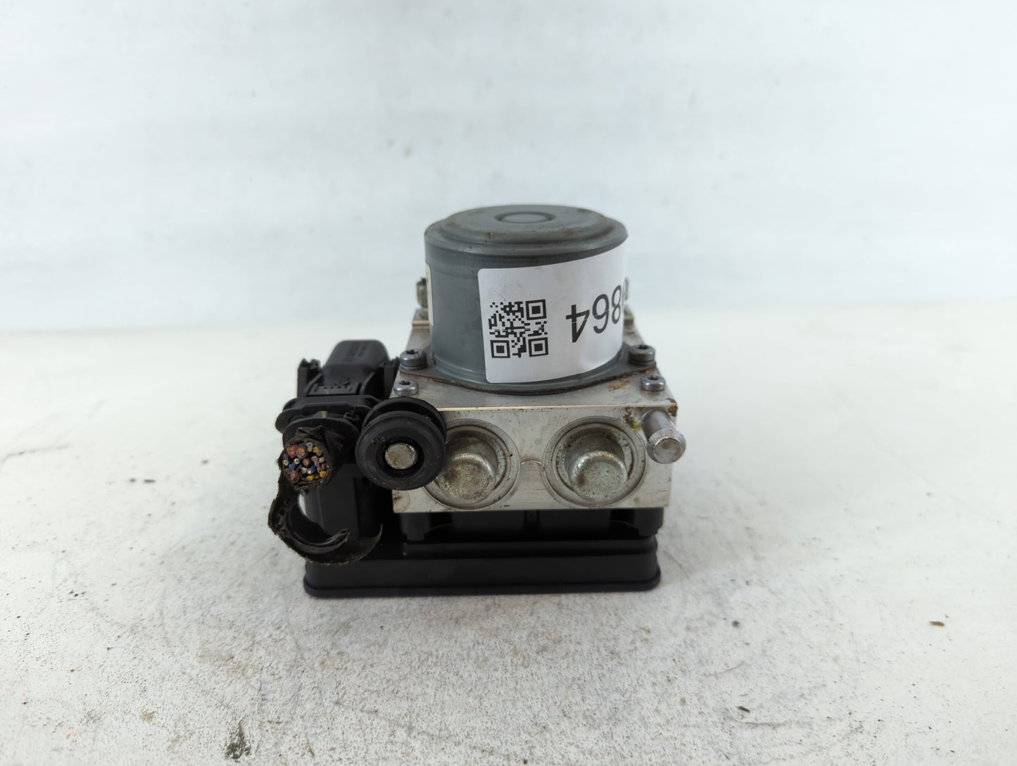 2014-2016 Chevrolet Impala ABS Pump Control Module Replacement P/N:23227333 Fits Fits 2014 2015 2016 OEM Used Auto Parts - O