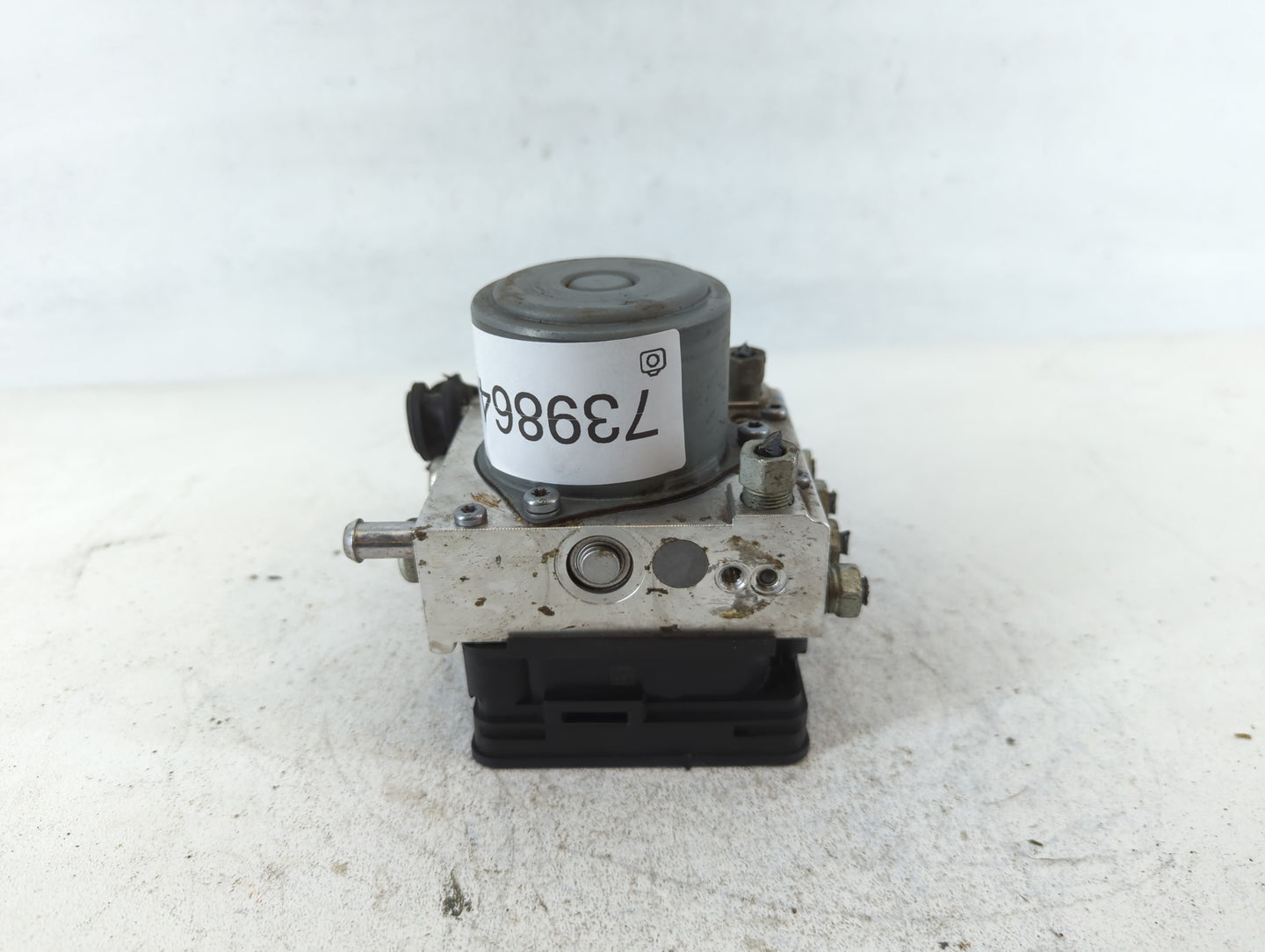 2014-2016 Chevrolet Impala ABS Pump Control Module Replacement P/N:23227333 Fits Fits 2014 2015 2016 OEM Used Auto Parts - O