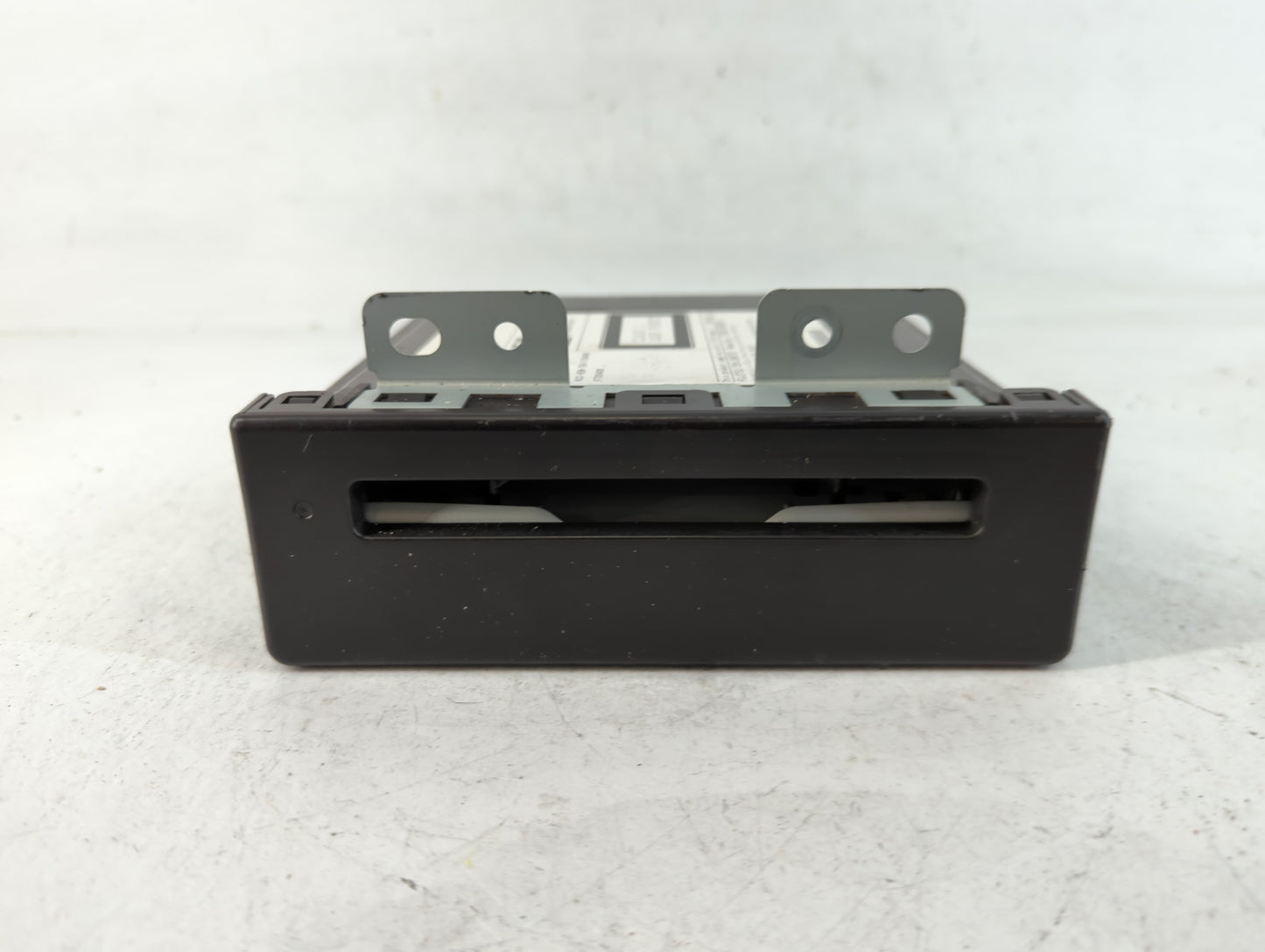 2015-2015 Chevrolet Impala Am Fm Cd Player Radio Receiver - Oemusedautoparts1.com
